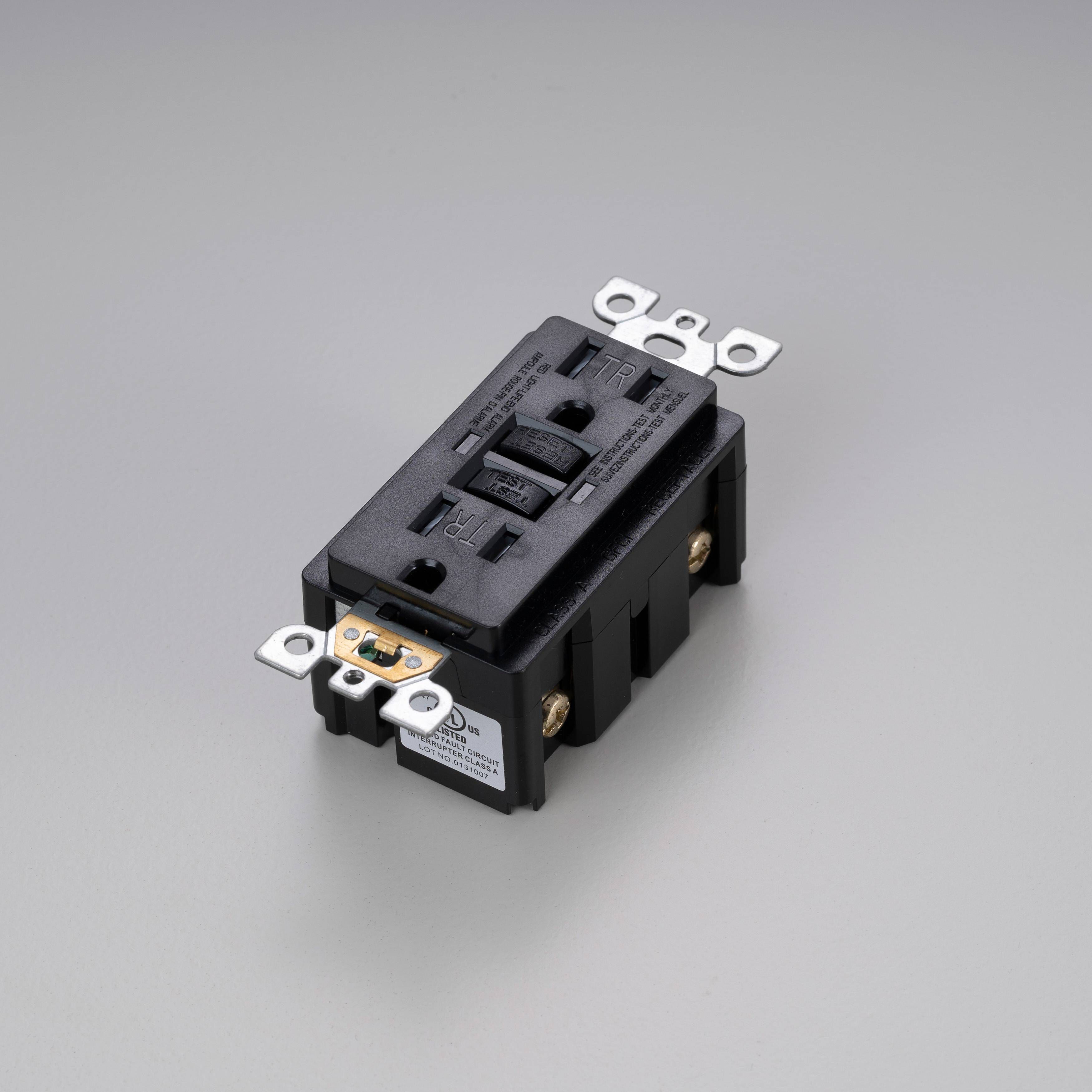 Outlet 125 Black Module, Duplex GFCI