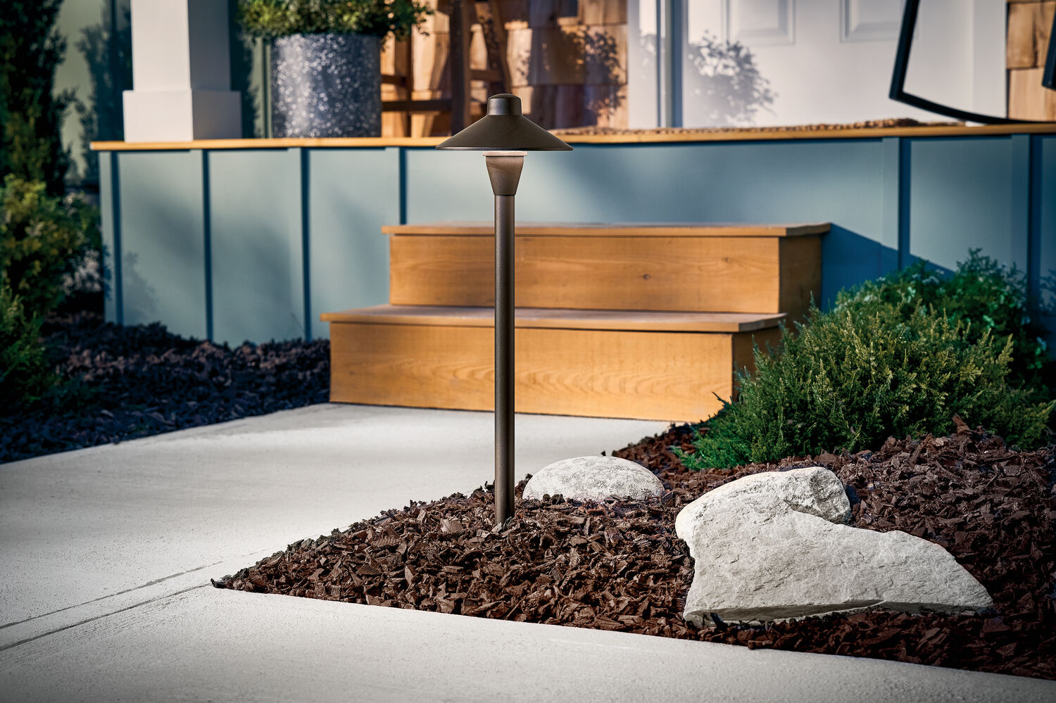 Independence 12 20.00 watt Textured Architectural Bronze Landscape 12V Path & Spread