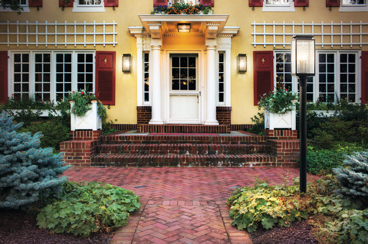 Manningham 1 Light 11 inch Olde Bronze Outdoor Wall, Small