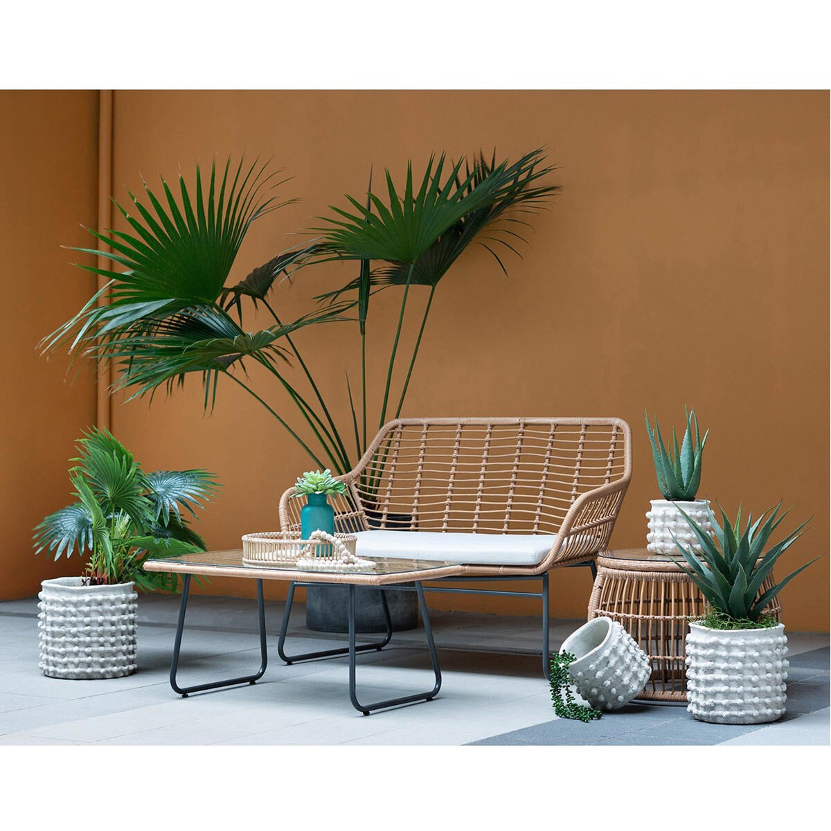 Round Cream Outdoor Planter