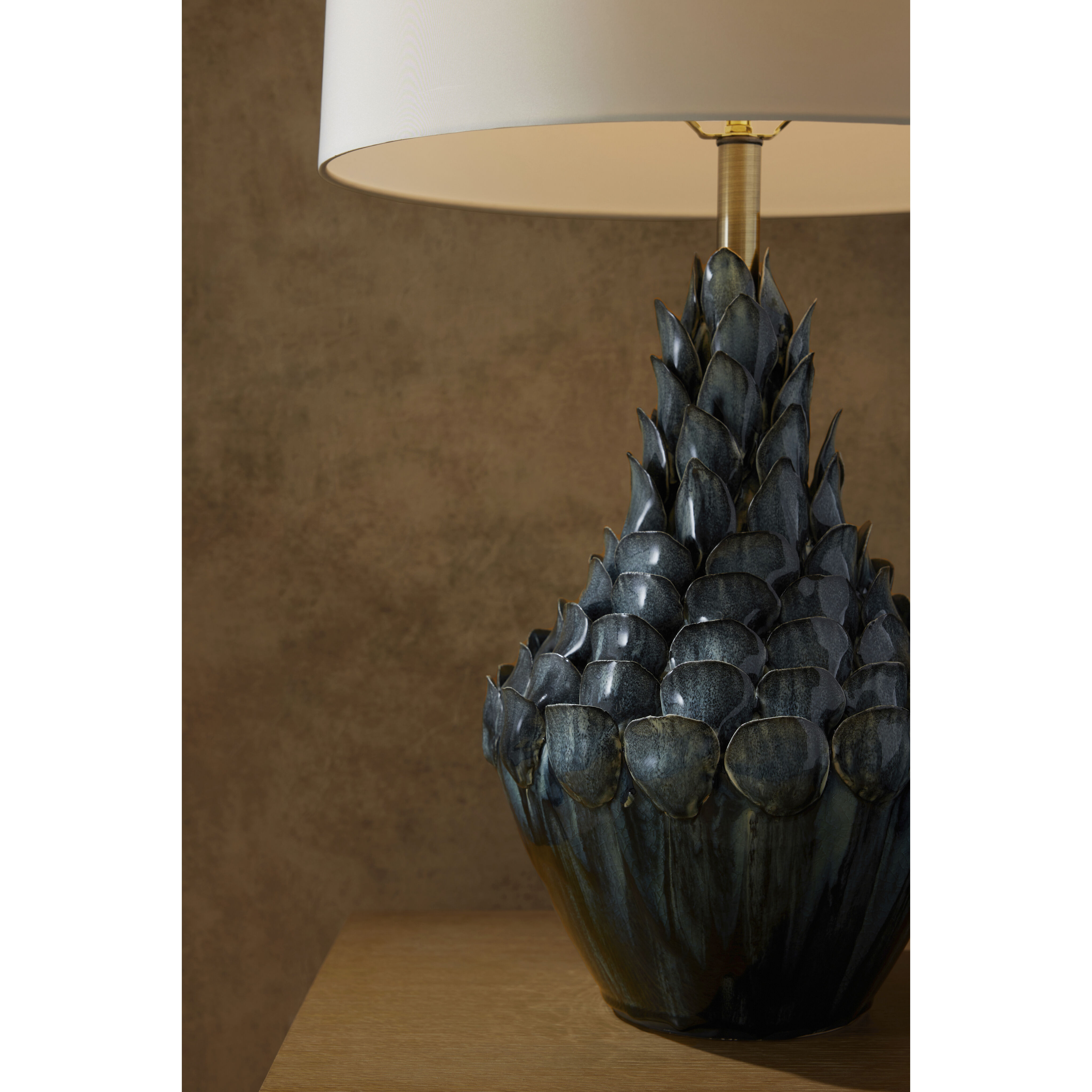 Aegon 31 inch 150.00 watt Ocean Reactive Lamp Portable Light