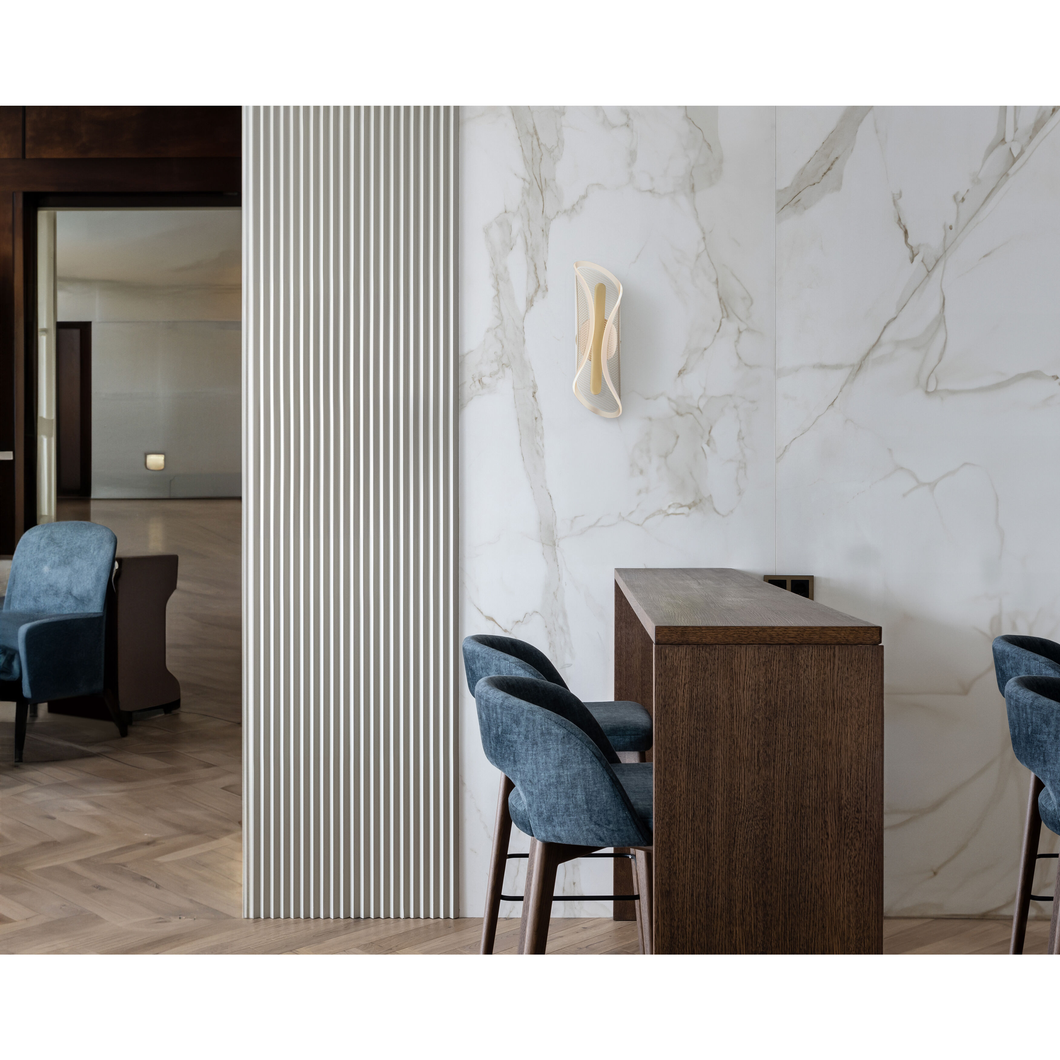 Manta LED Gold Wall Sconce Wall Light