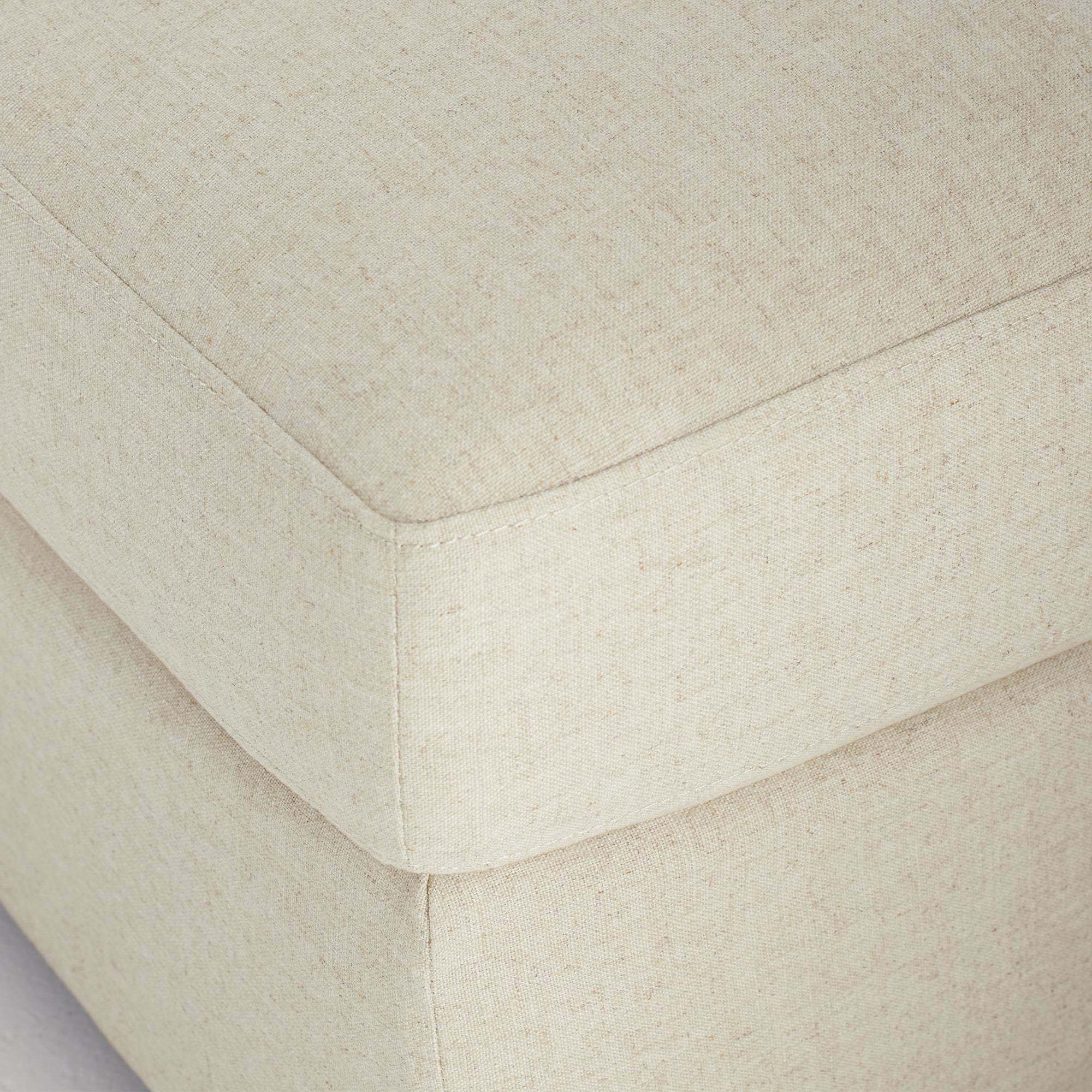Sovente 19 inch White Ottoman