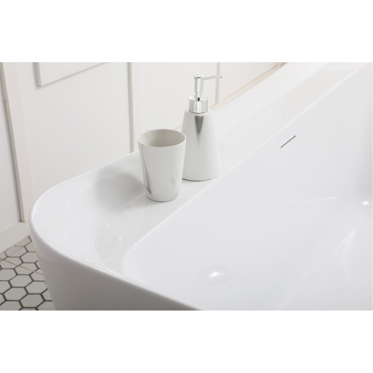 Harrieta Glossy White and Chrome Bathtub