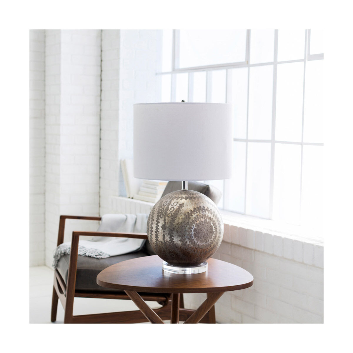 Constancce 26 inch 100 watt White Table Lighting Portable Light