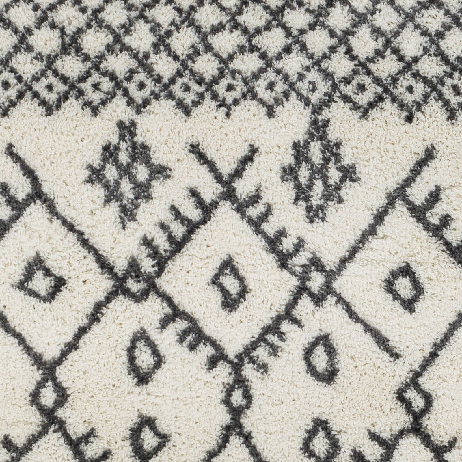 Aliyah Shag 87 X 63 inch Cream Rug in 5 x 8, Rectangle