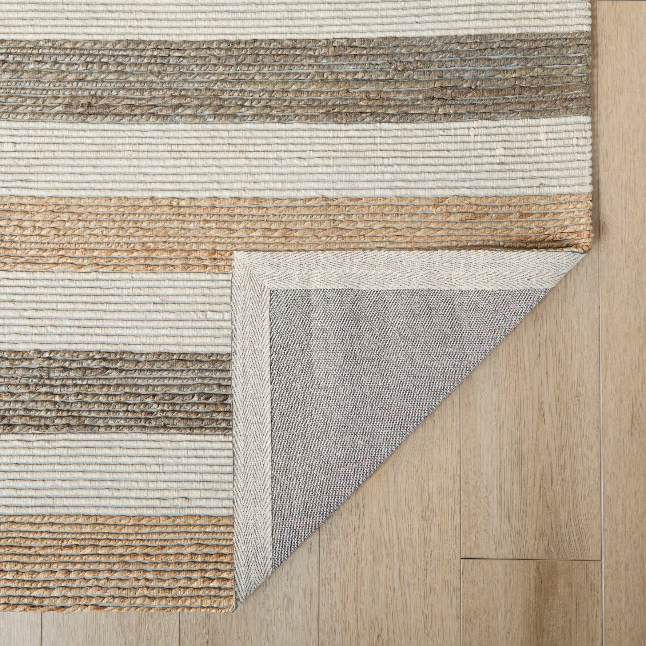 Natural Luxe 36 X 24 inch Neutral Rug in 2 x 3