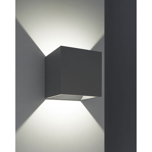 QB LED Wall Sconce Wall Light in Silver