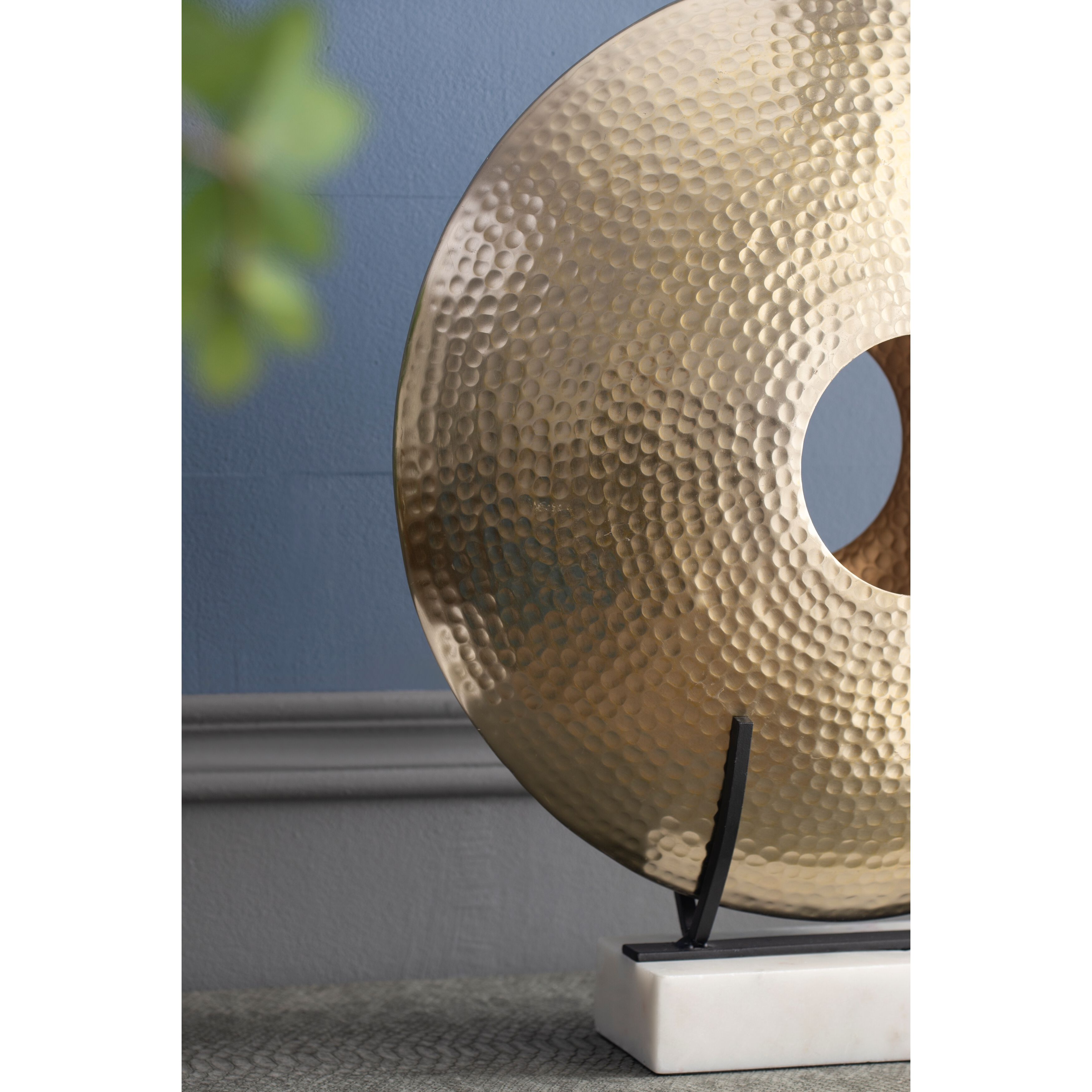 Cumberland Gold/White Statuaries