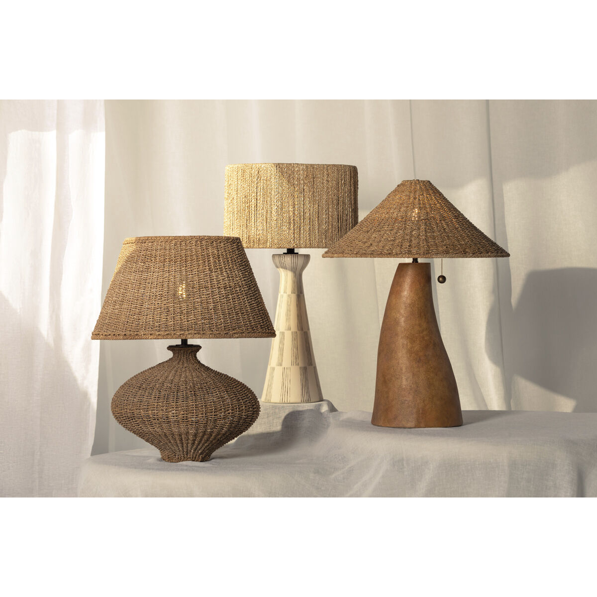 Palma 30 inch 15.00 watt Patina Brass/Ceramic Graphic White Table Lamp Portable Light