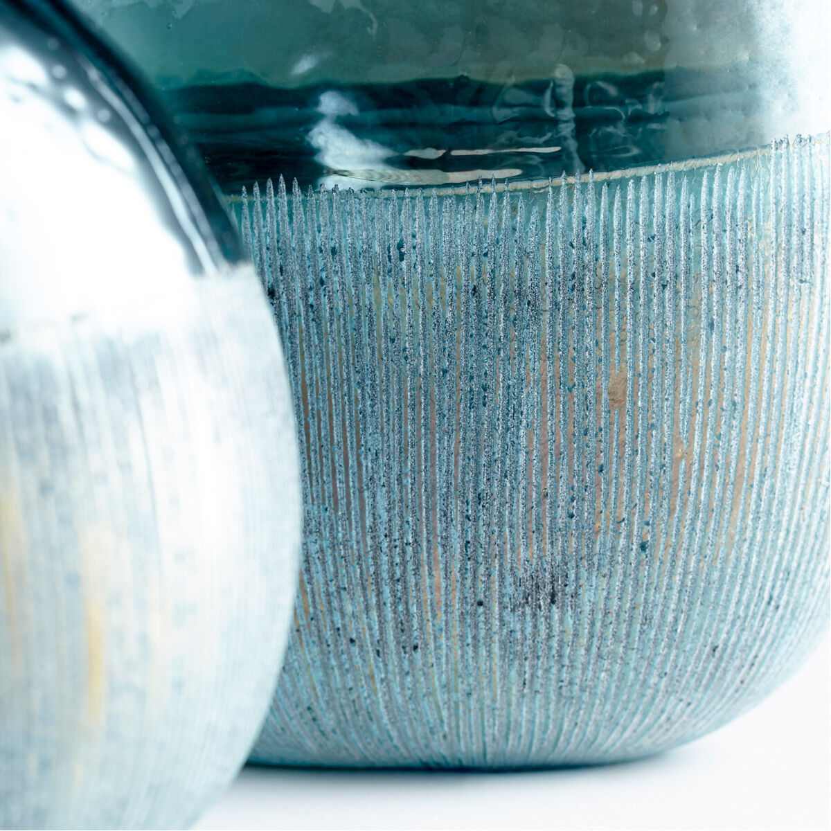 Cape Caspian 10 X 8 inch Vase, Large