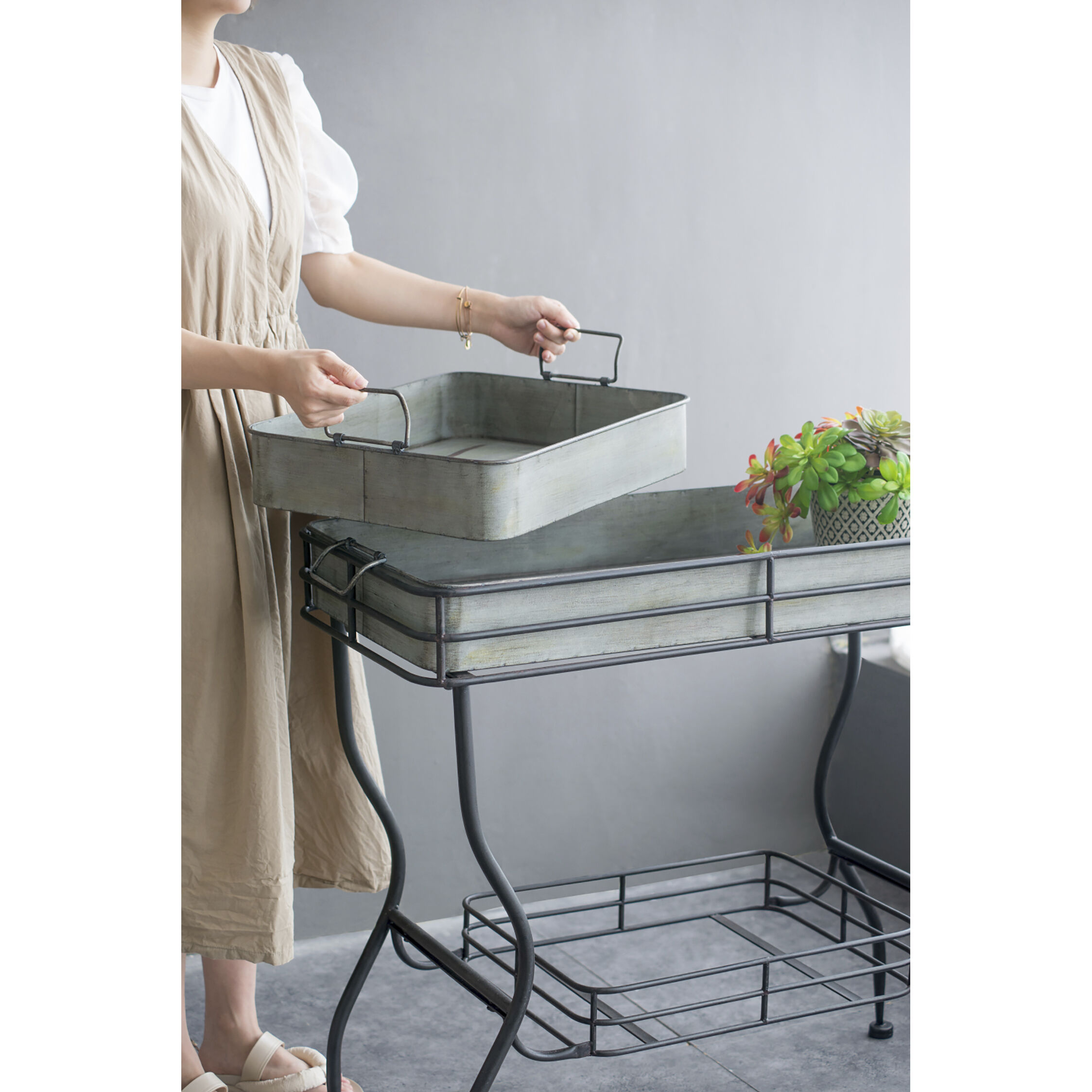 Anita Tray Table