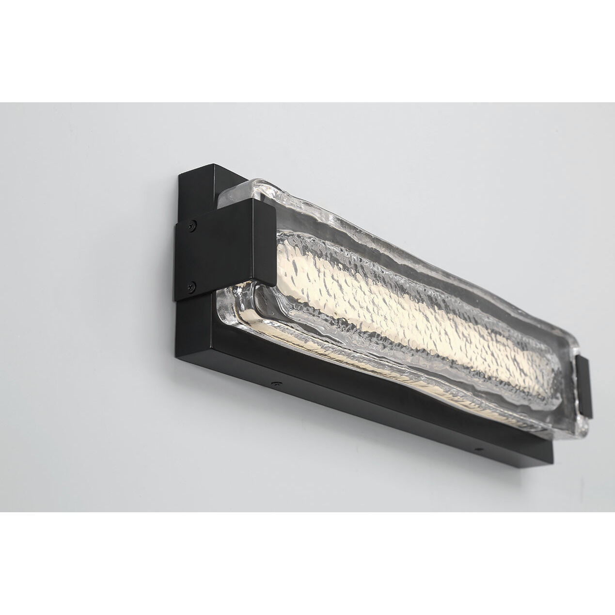 Hiltic LED 17.5 inch Matte Black Outdoor Wall Sconce