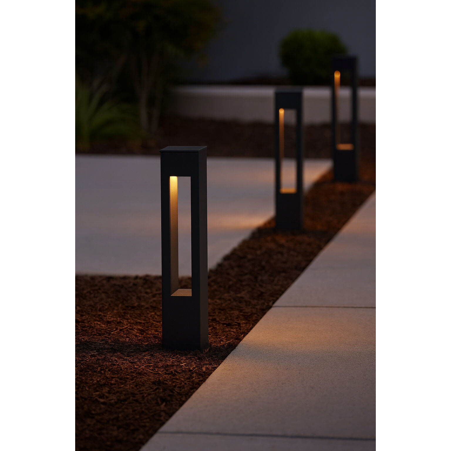 Atlantis 12v 4.00 watt Satin Black Landscape Path Bollard, Square
