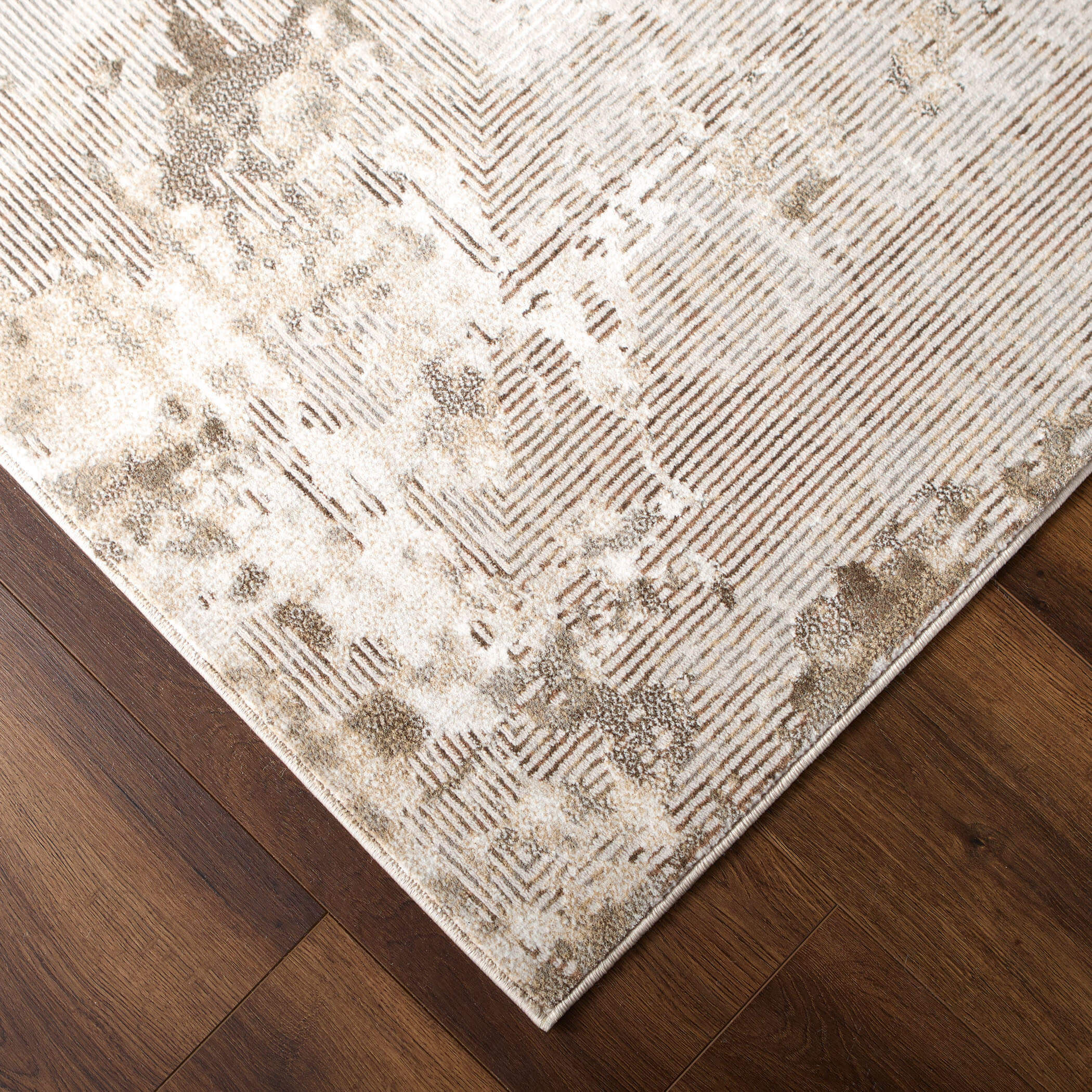 Laila 90 X 63 inch Earth Tones Rug in 5 x 7