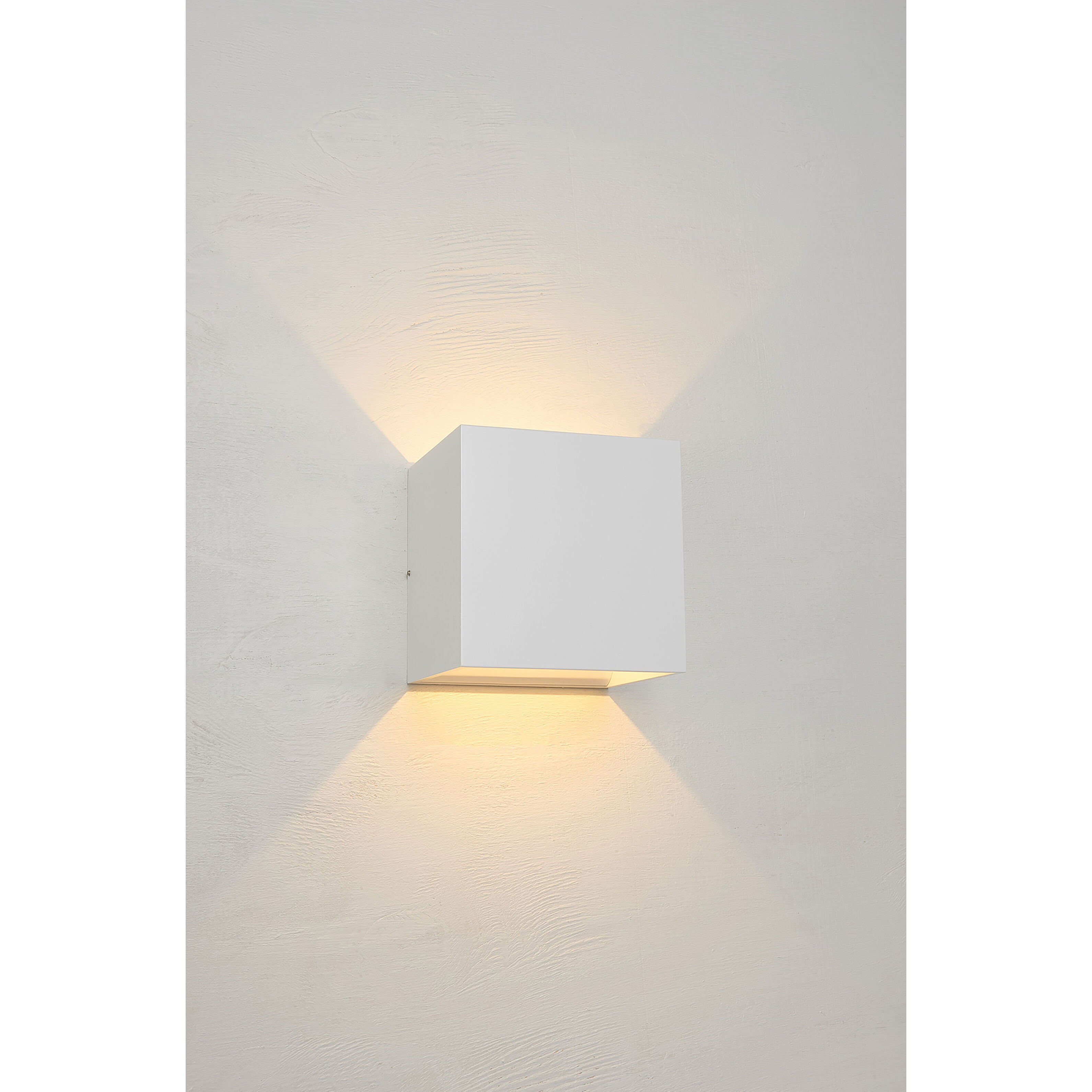 QB LED Wall Sconce Wall Light in White