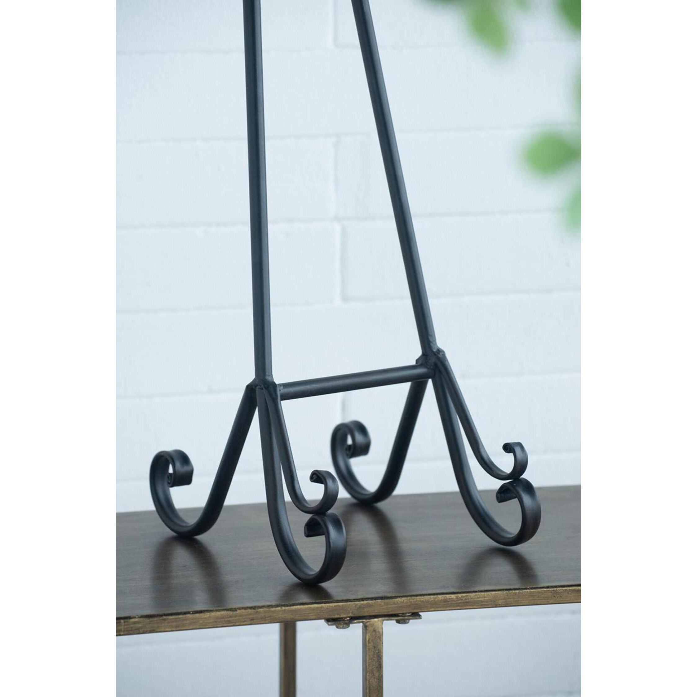 Anita Dark Bronze Plate Holder