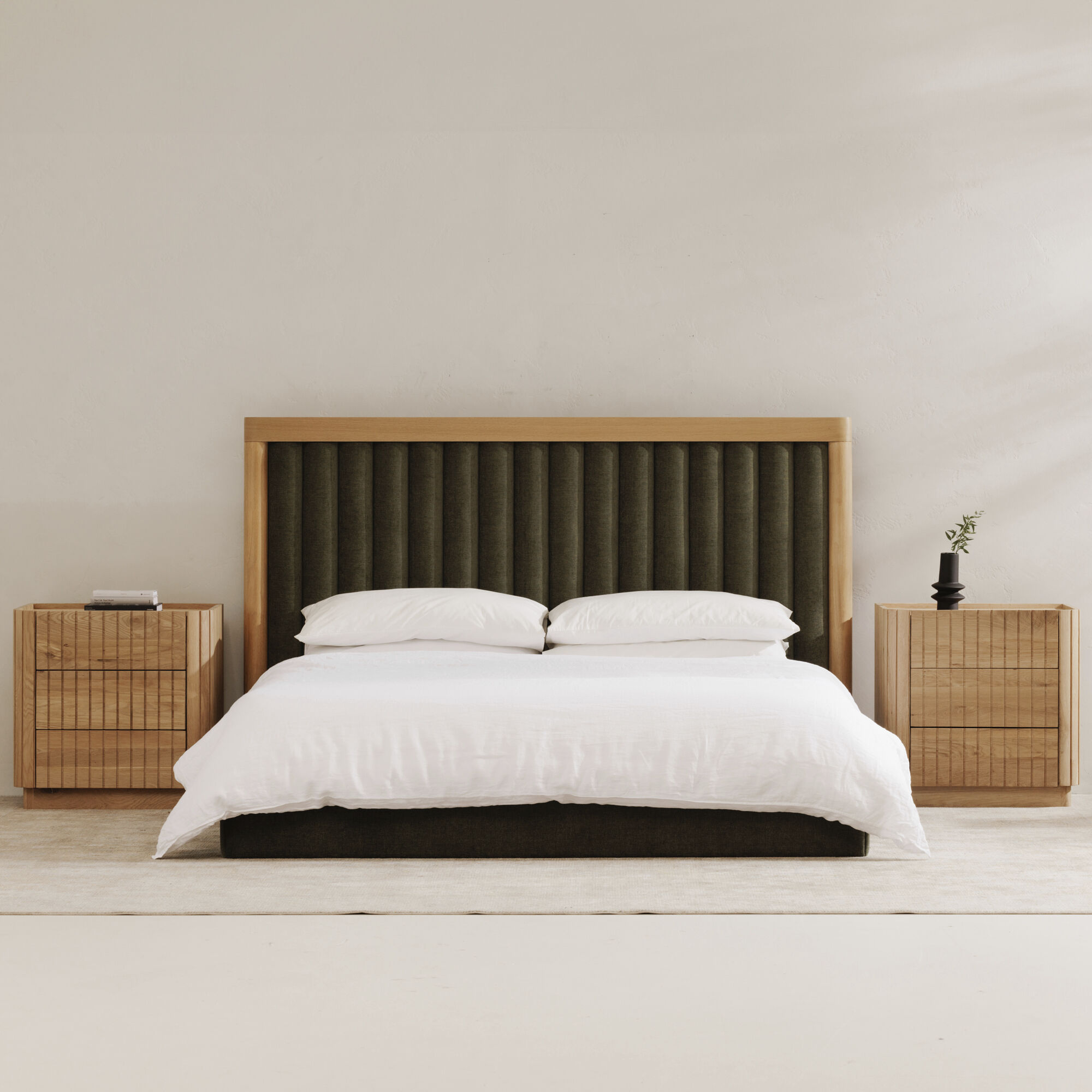 Nina Green Bed, Queen