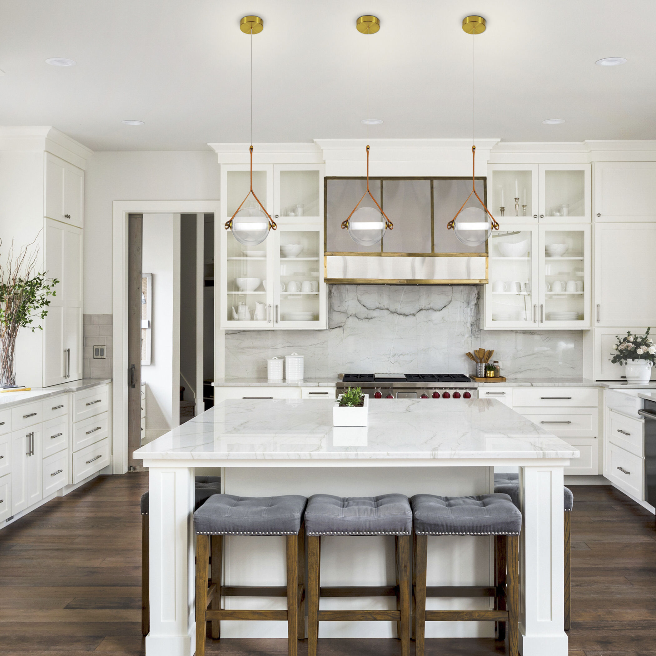 Artisan Collection/SALERNO Series 6.5 inch Antique Brass Pendant Ceiling Light