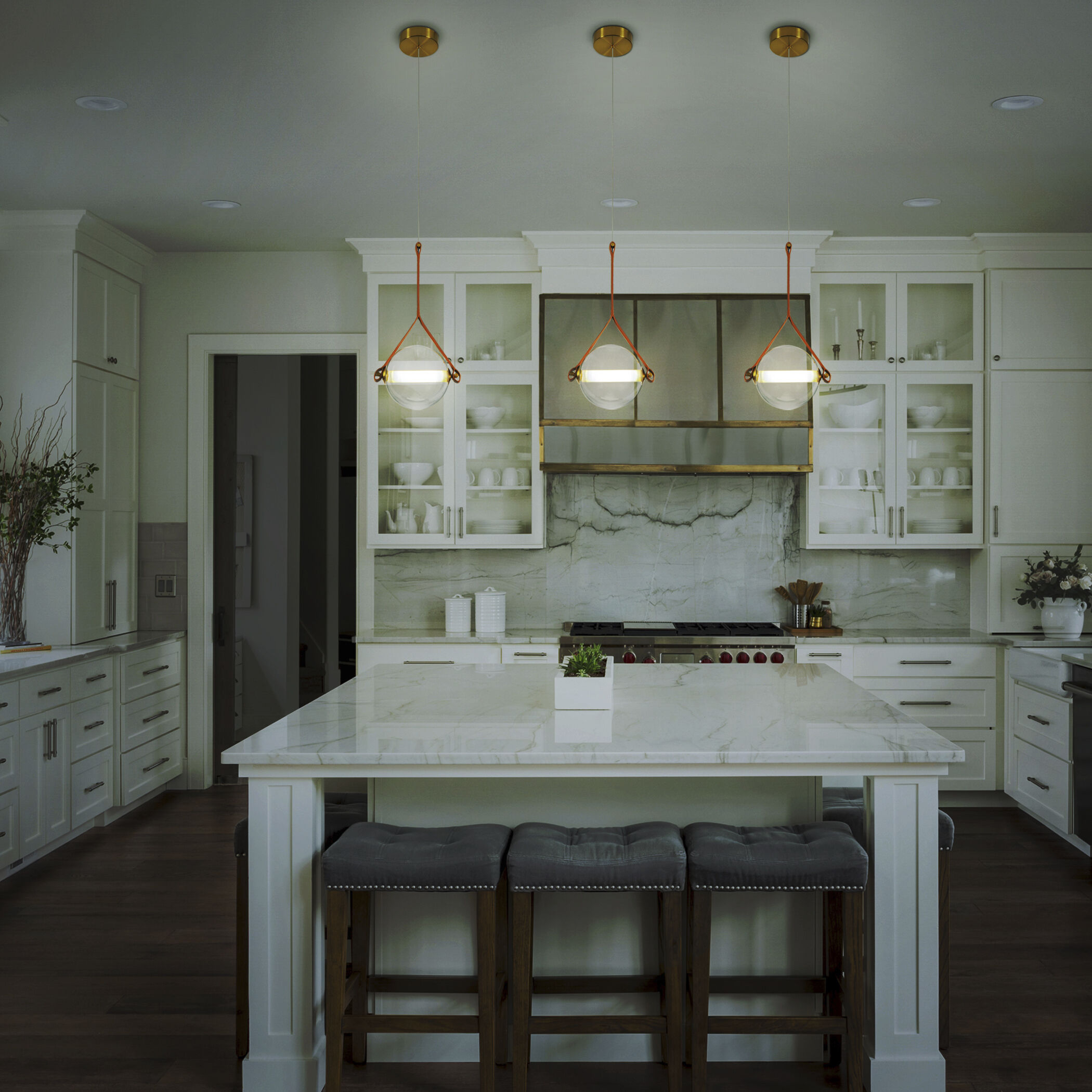 Artisan Collection/SALERNO Series 6.5 inch Antique Brass Pendant Ceiling Light