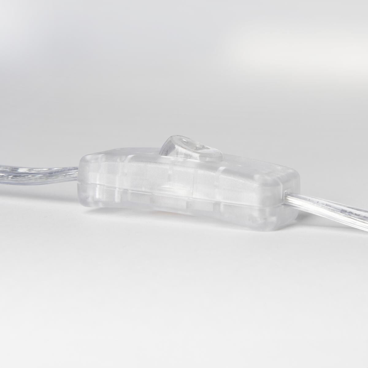 Yoki 11.3 inch 60 watt White Table Lamp Portable Light