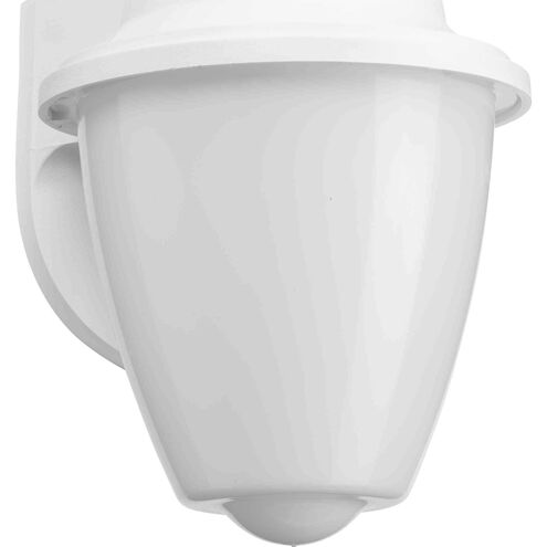Polycarbonate Outdoor Outdoor Wall Lantern in White
