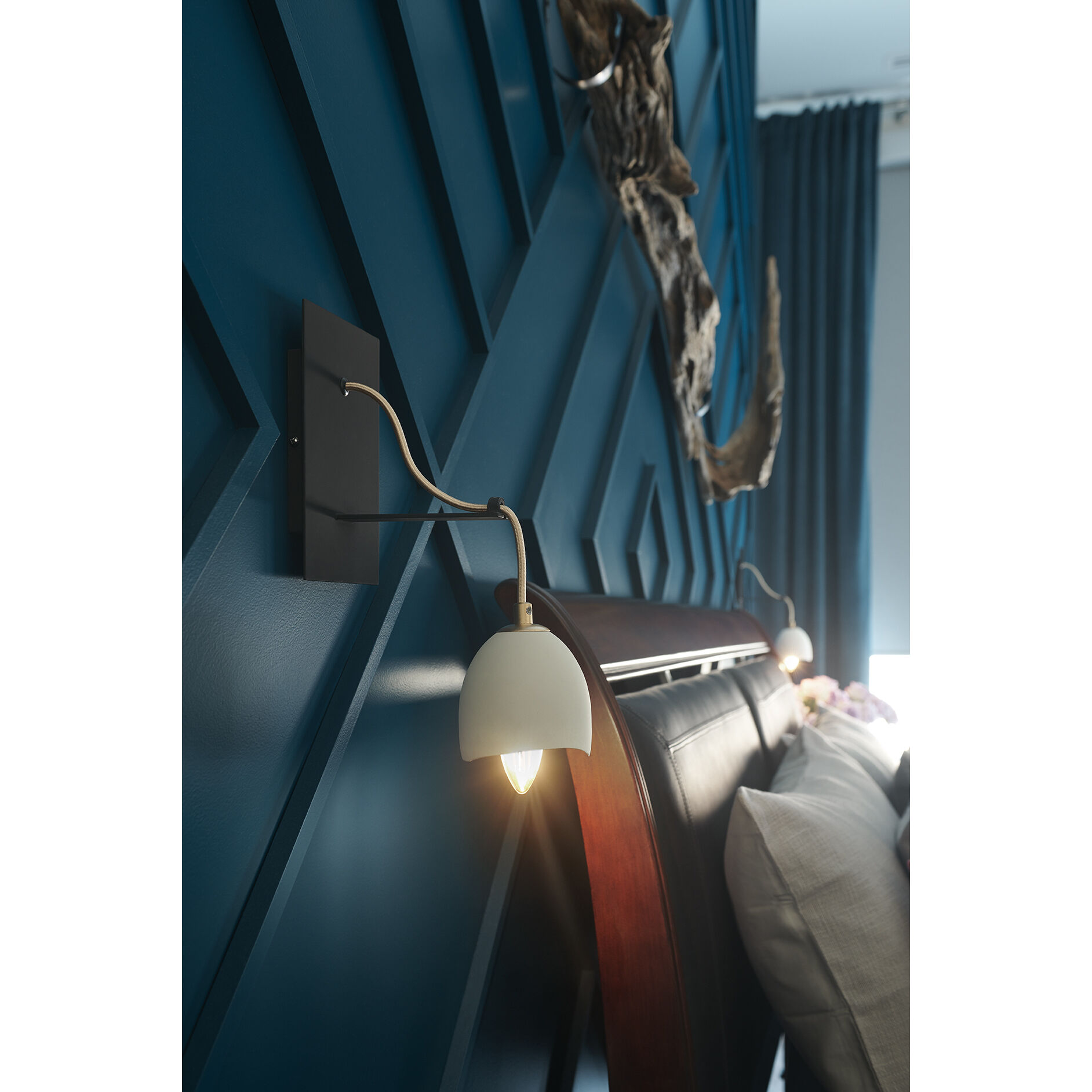 Lisa McDennon Nula 1 Light 5 inch Shell White with Gold Leaf Indoor Wall Sconce Wall Light