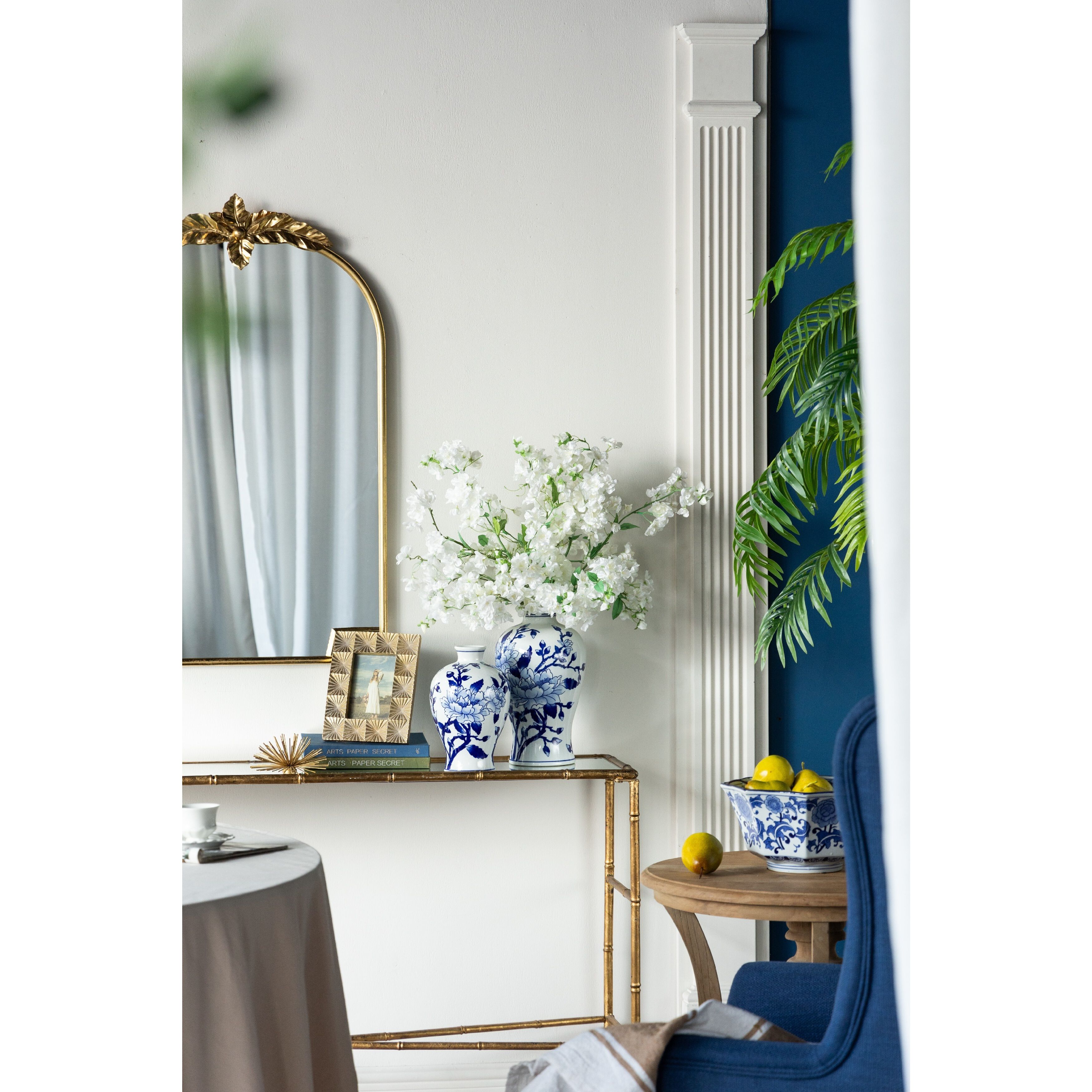 Curved 13 X 8 inch Vase