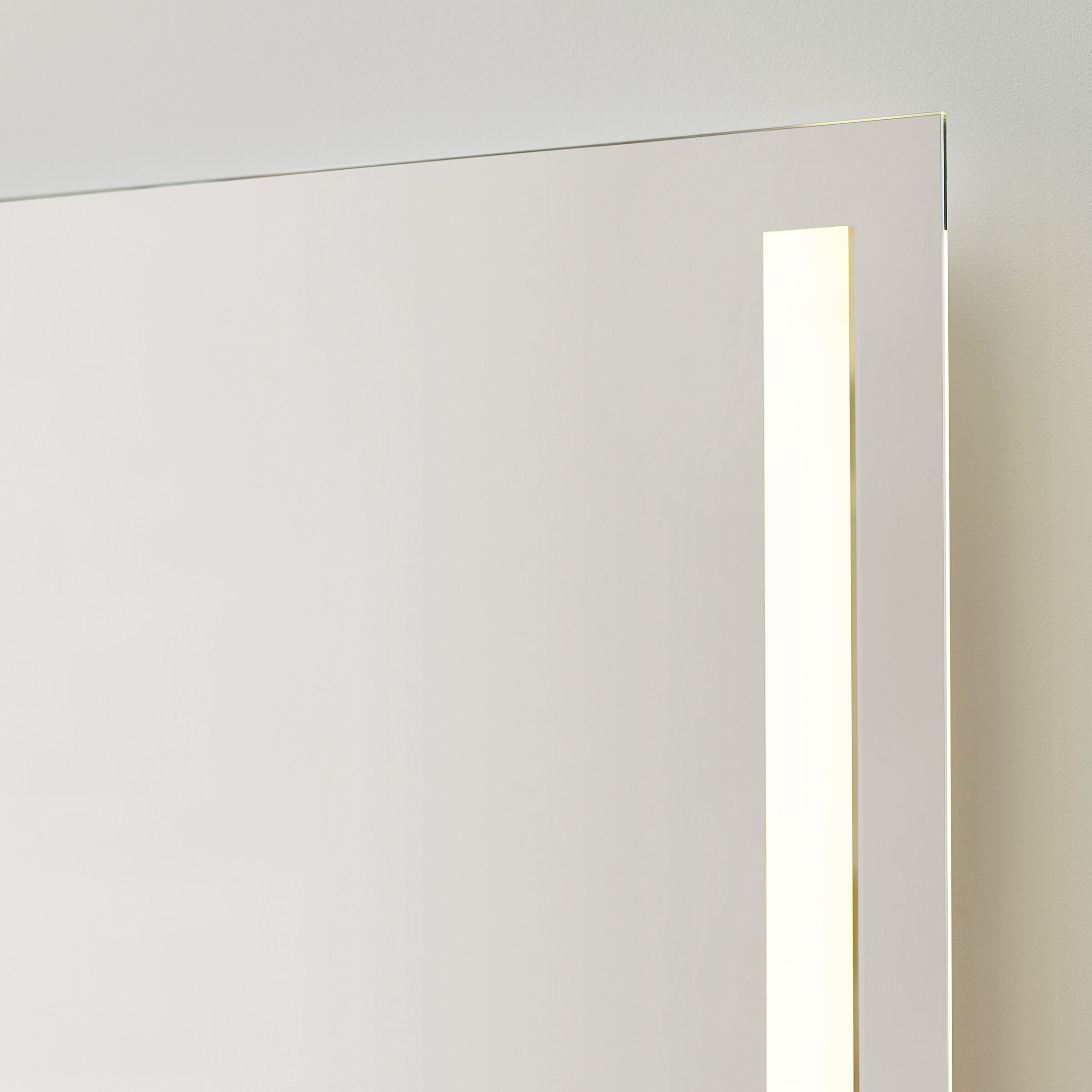 Lustro 48 X 36 inch Might Bright White LED Wall Mirror