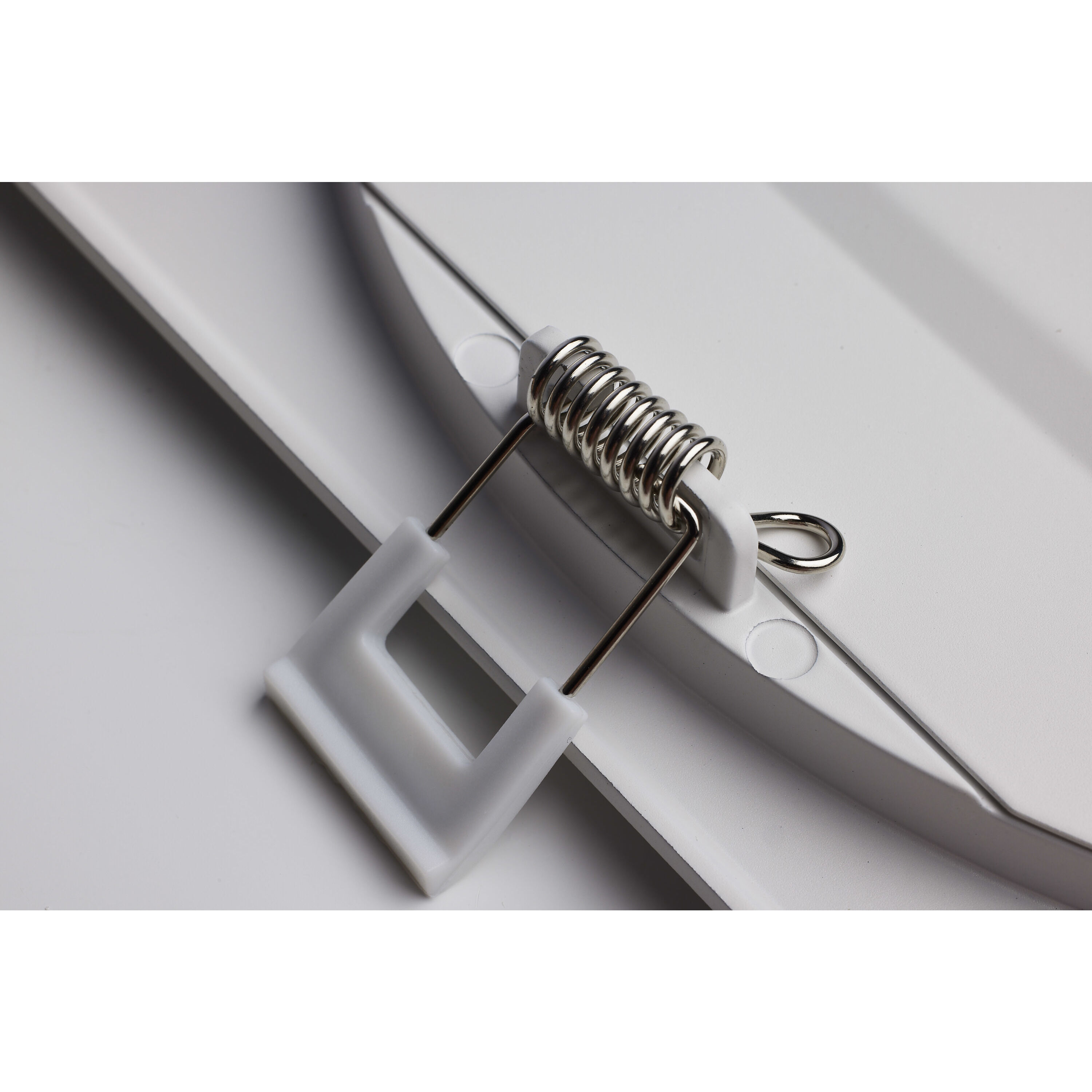 Edgewood White Recessed, Direct Wire