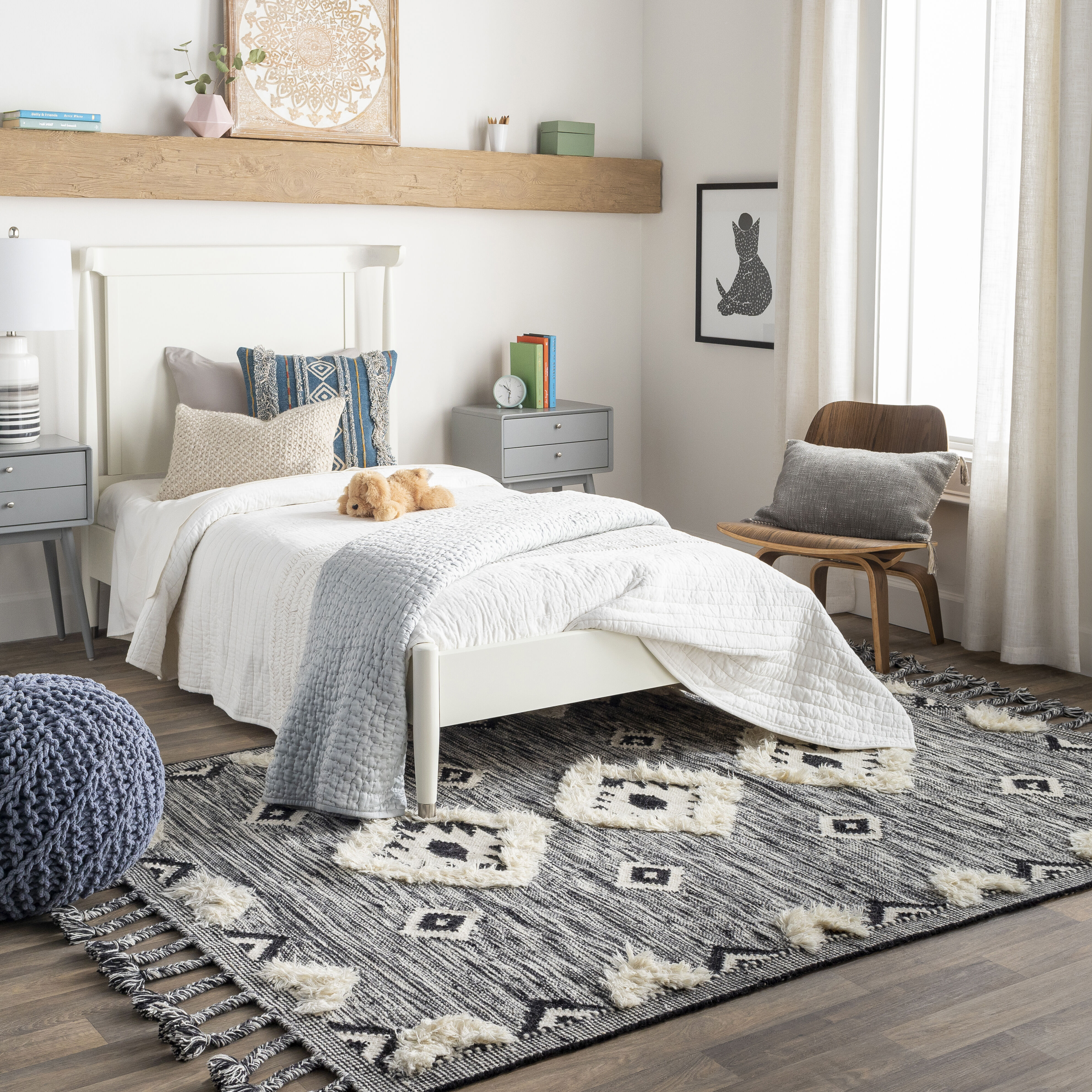 Apache 120 X 96 inch Black/Cream Handmade Rug in 8 x 10, Rectangle