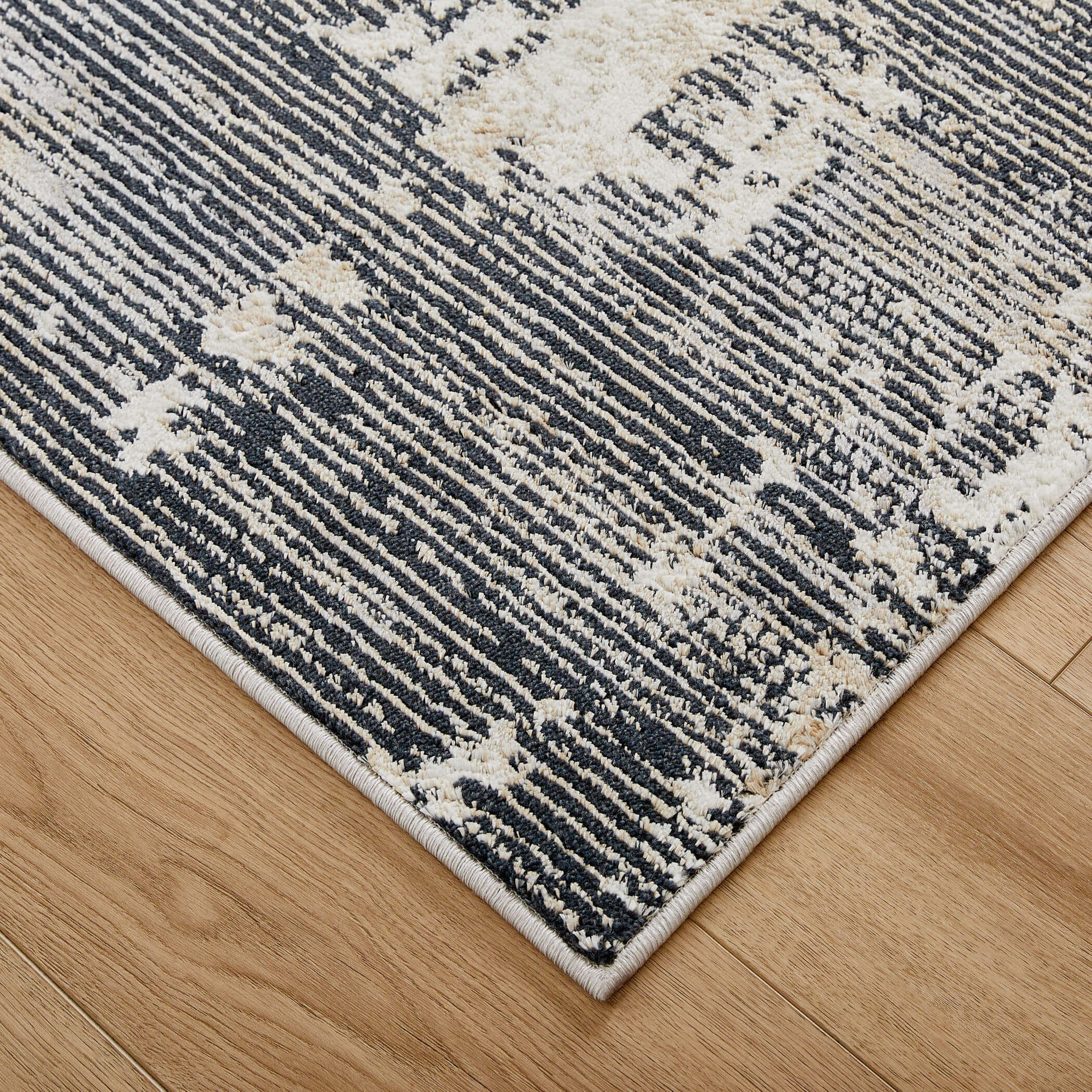 Jasmine 130 X 94 inch Black/Grey Rug in 8 x 11