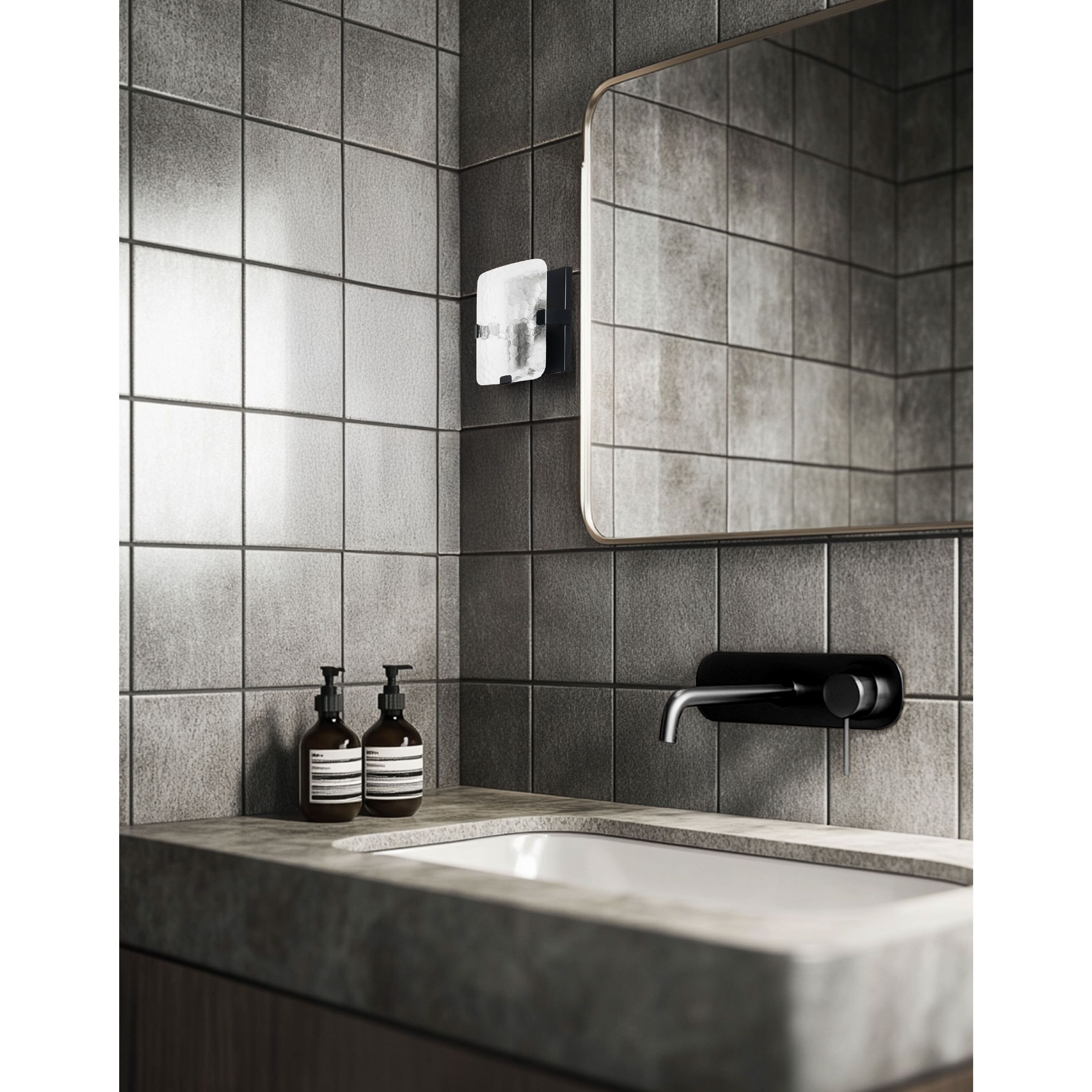 Winnie Wall Sconce Wall Light