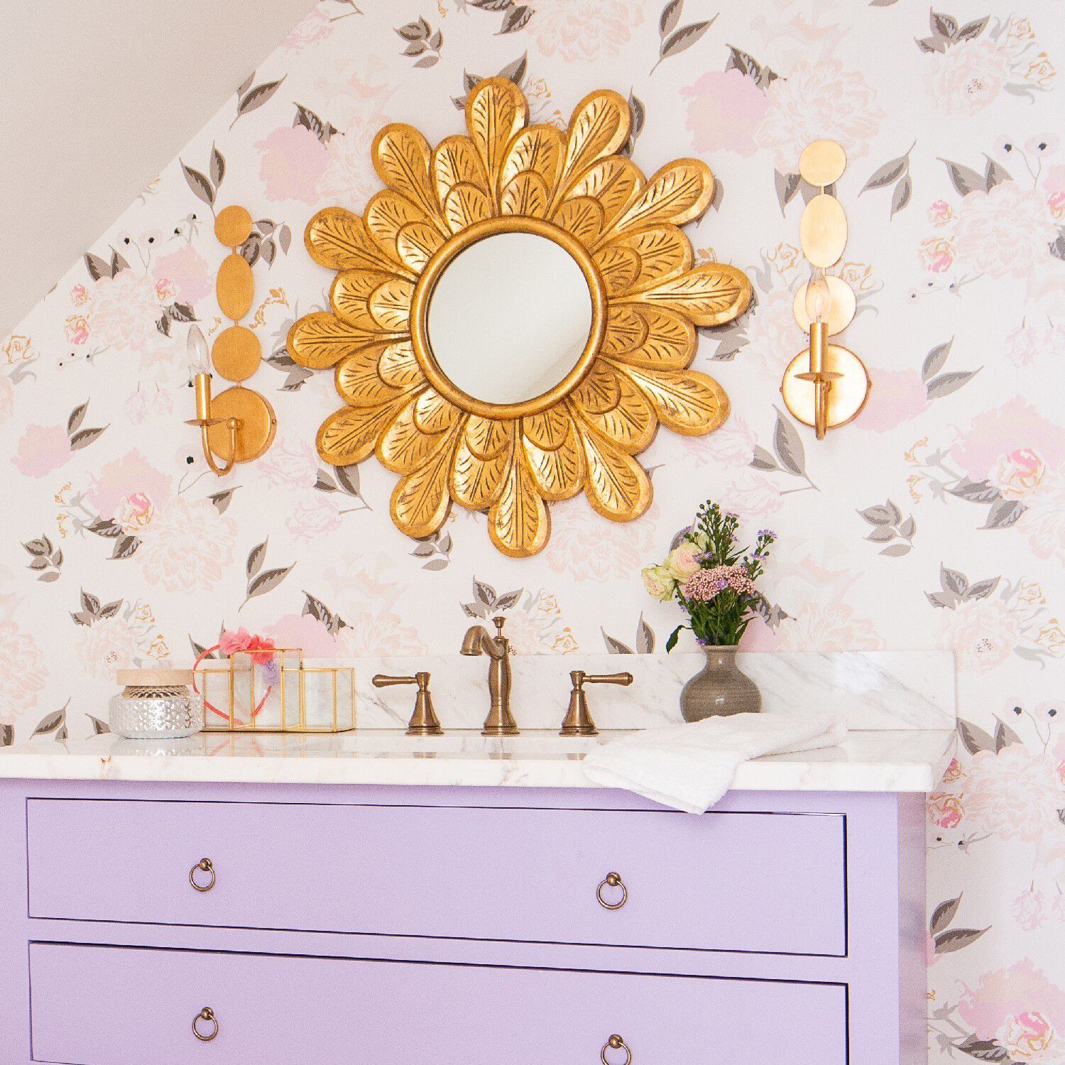 Layla Sconce Wall Light in Antique Gold