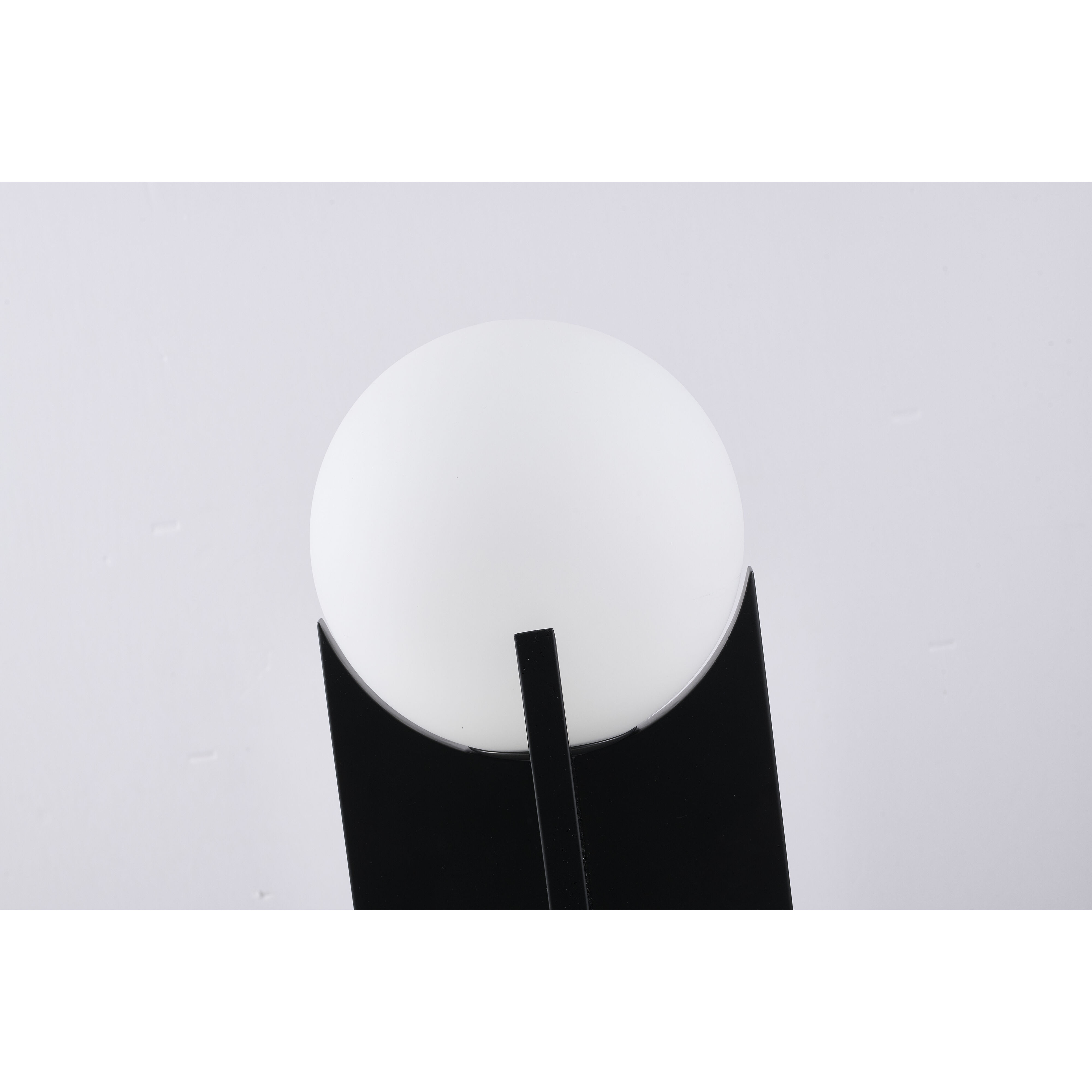 Canada 17.7 inch 40 watt Satin Brass & Black Table Lamp Portable Light