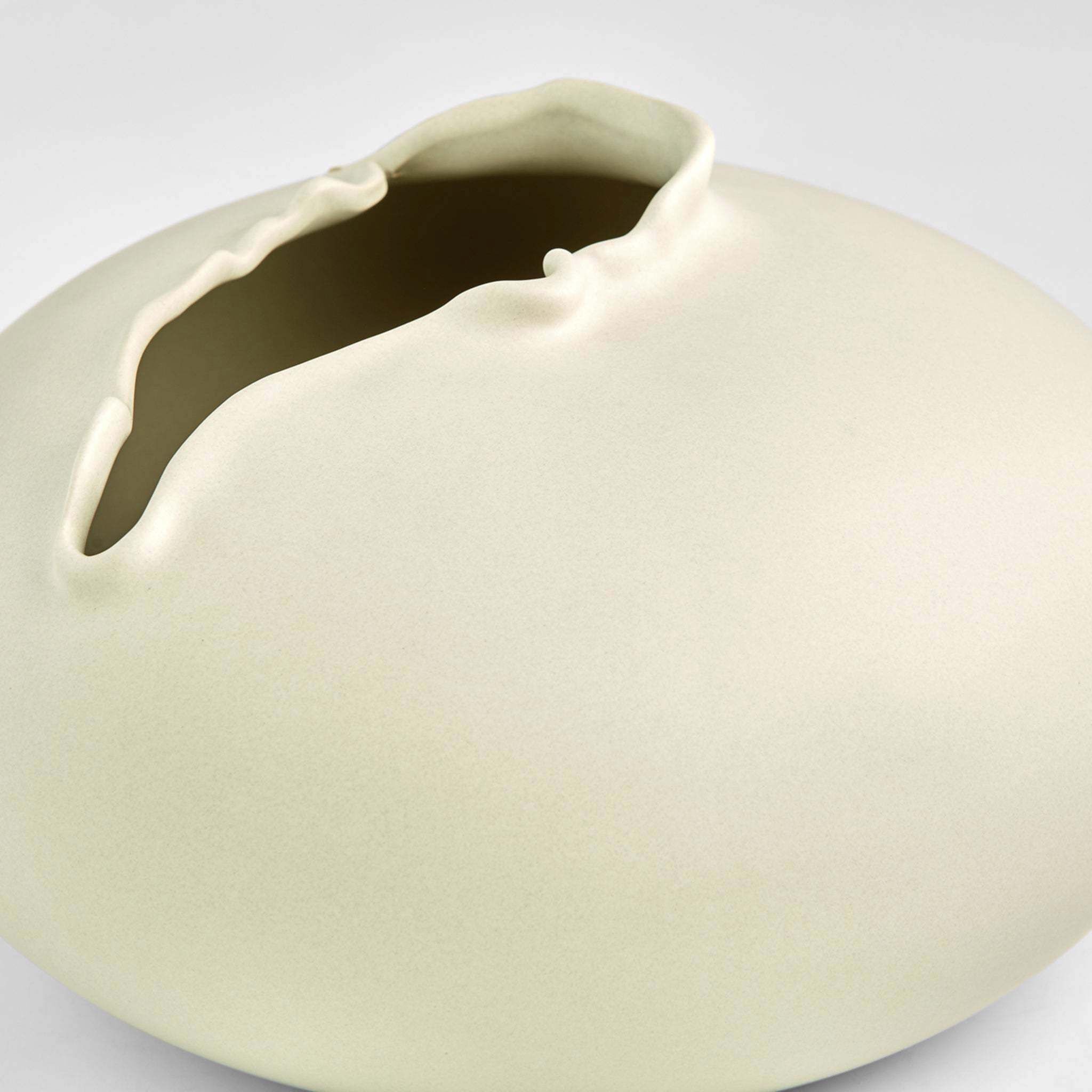 Tambora 14 X 8 inch Vase, Large