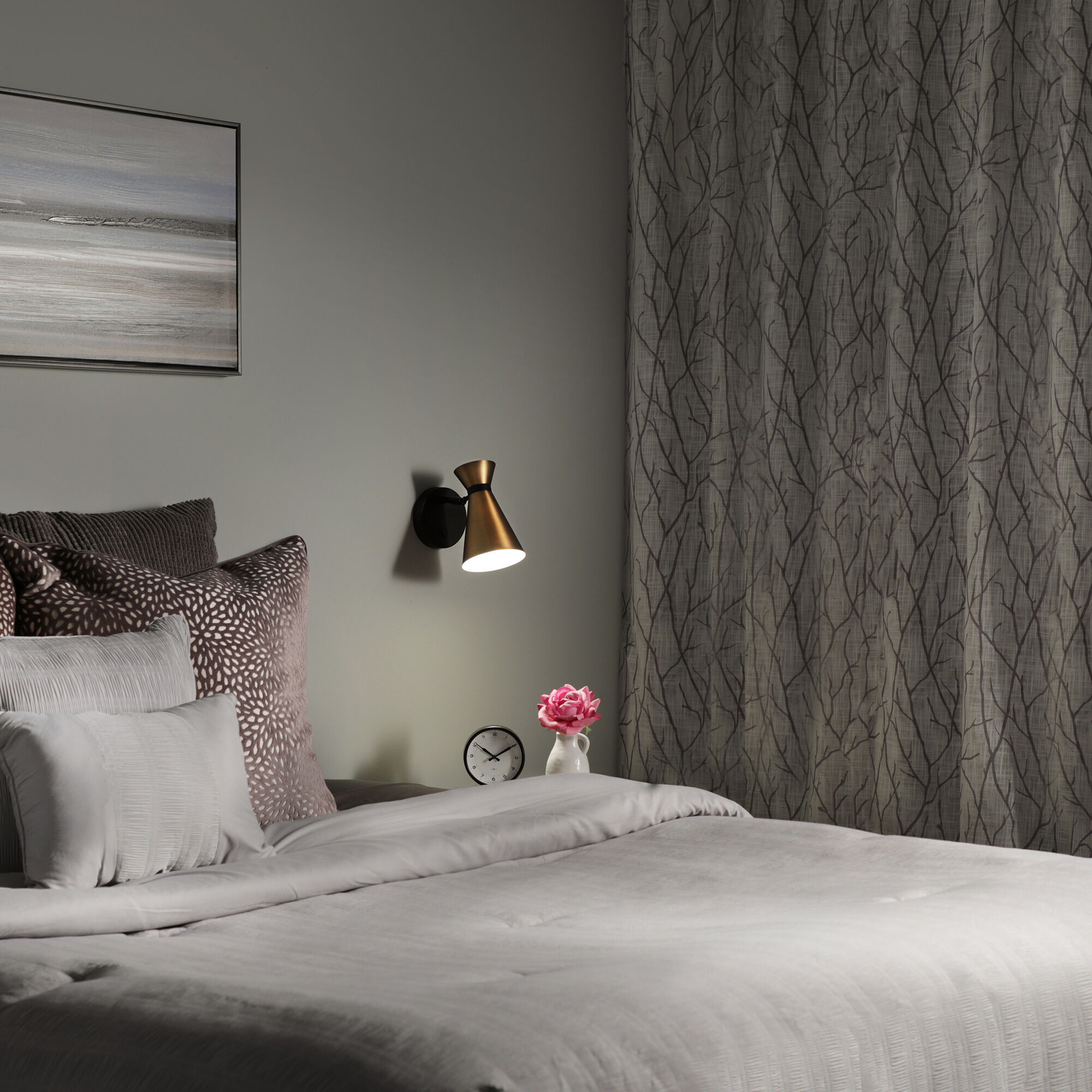 Pin Up Reading Light Wall Light, dweLED