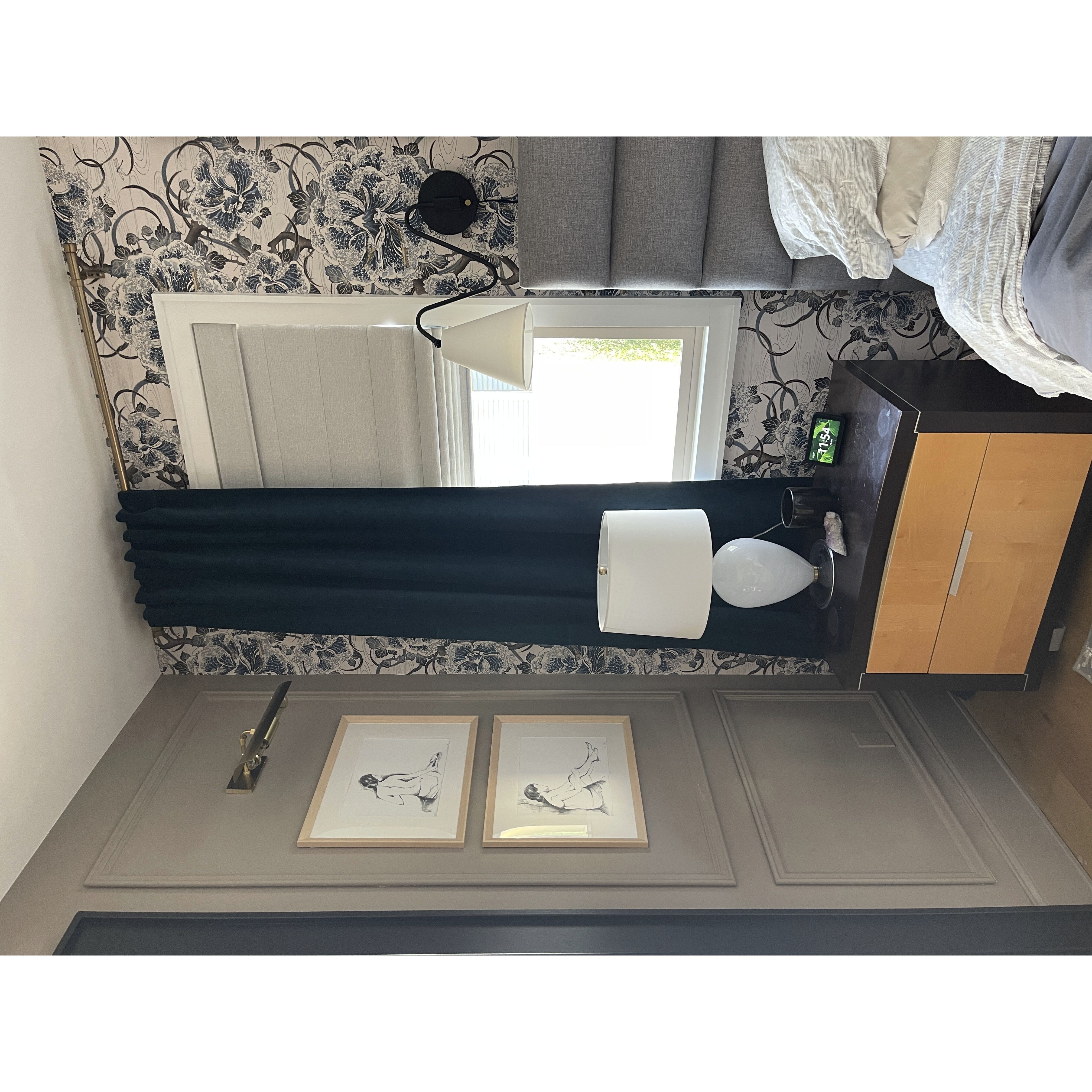 Laney 26 inch 75.00 watt Aged Brass Table Lamp Portable Light