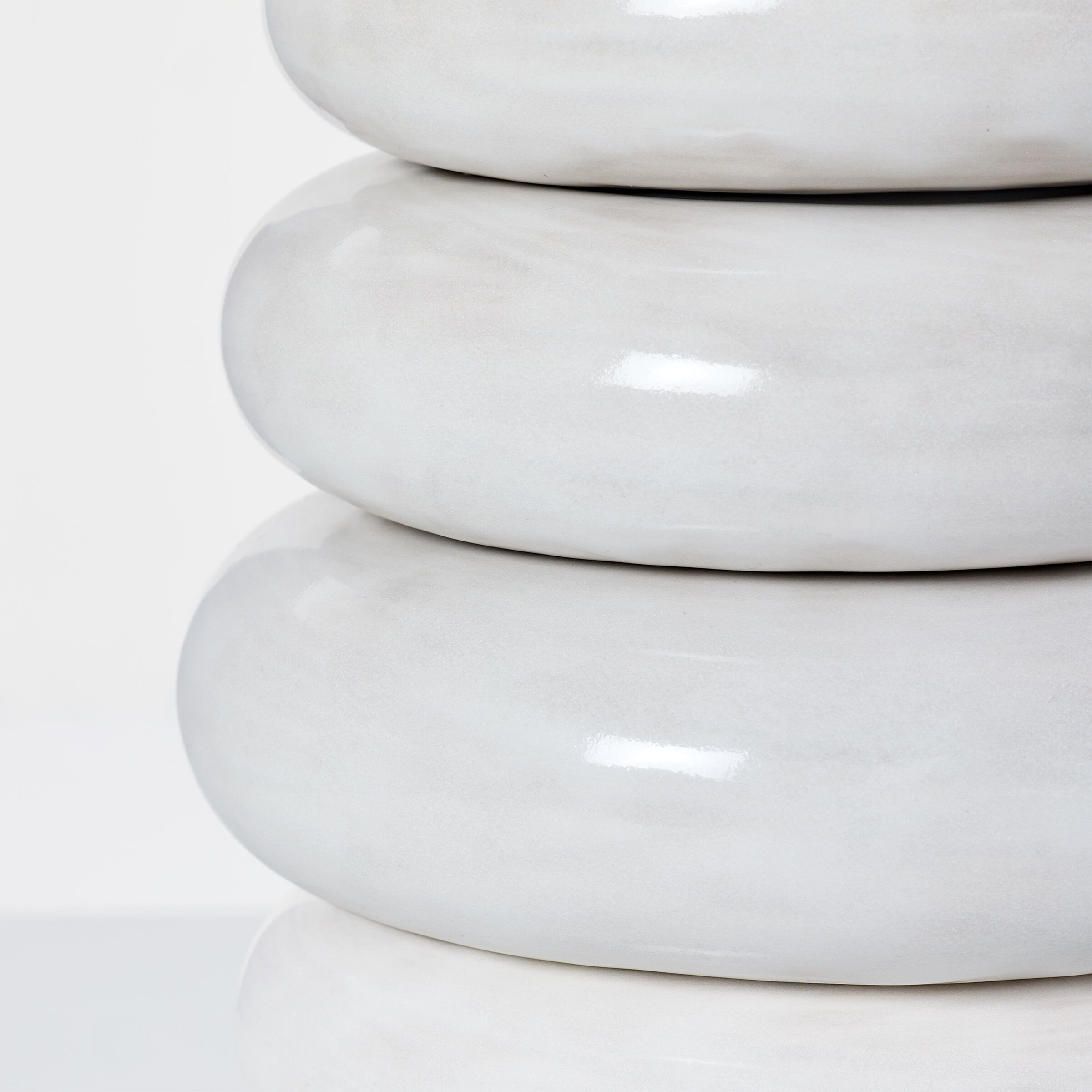 Kelly Wearstler Phoebe 28.5 inch 75 watt Antiqued White Ceramic Table Lamp Portable Light