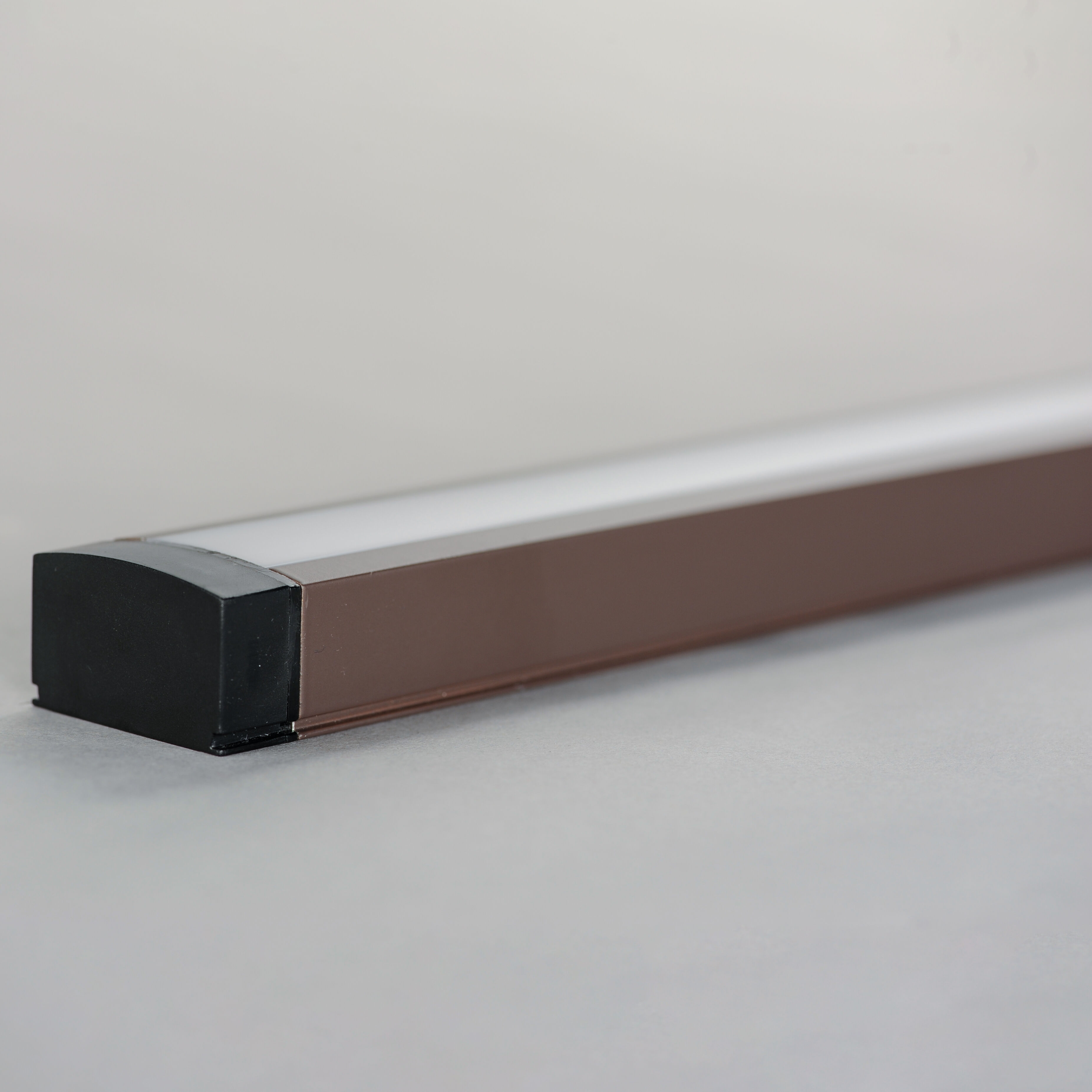 CounterMax 120V Slim Stick 120 LED 18 inch Bronze Under Cabinet