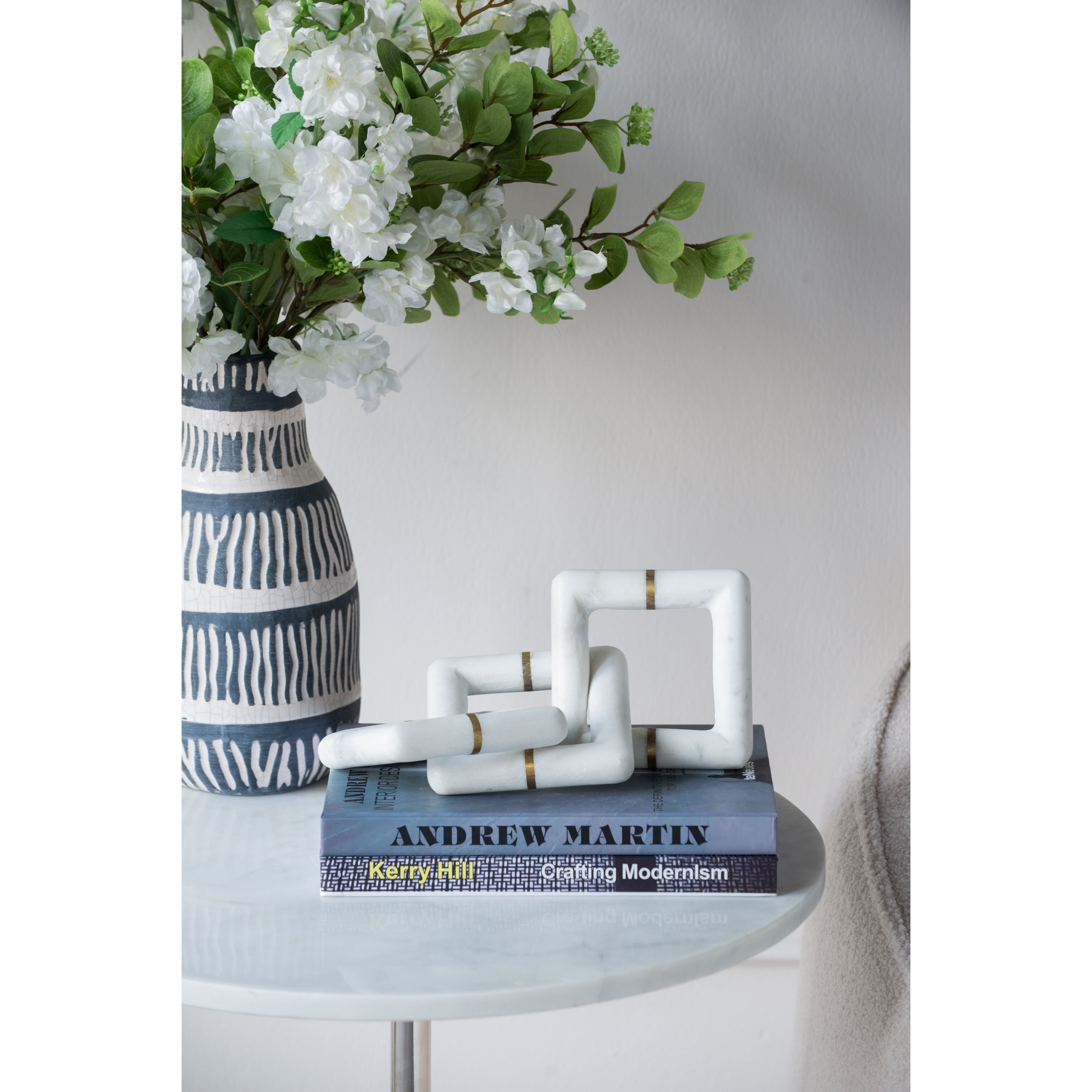 Anita White/Gold Marble Chain