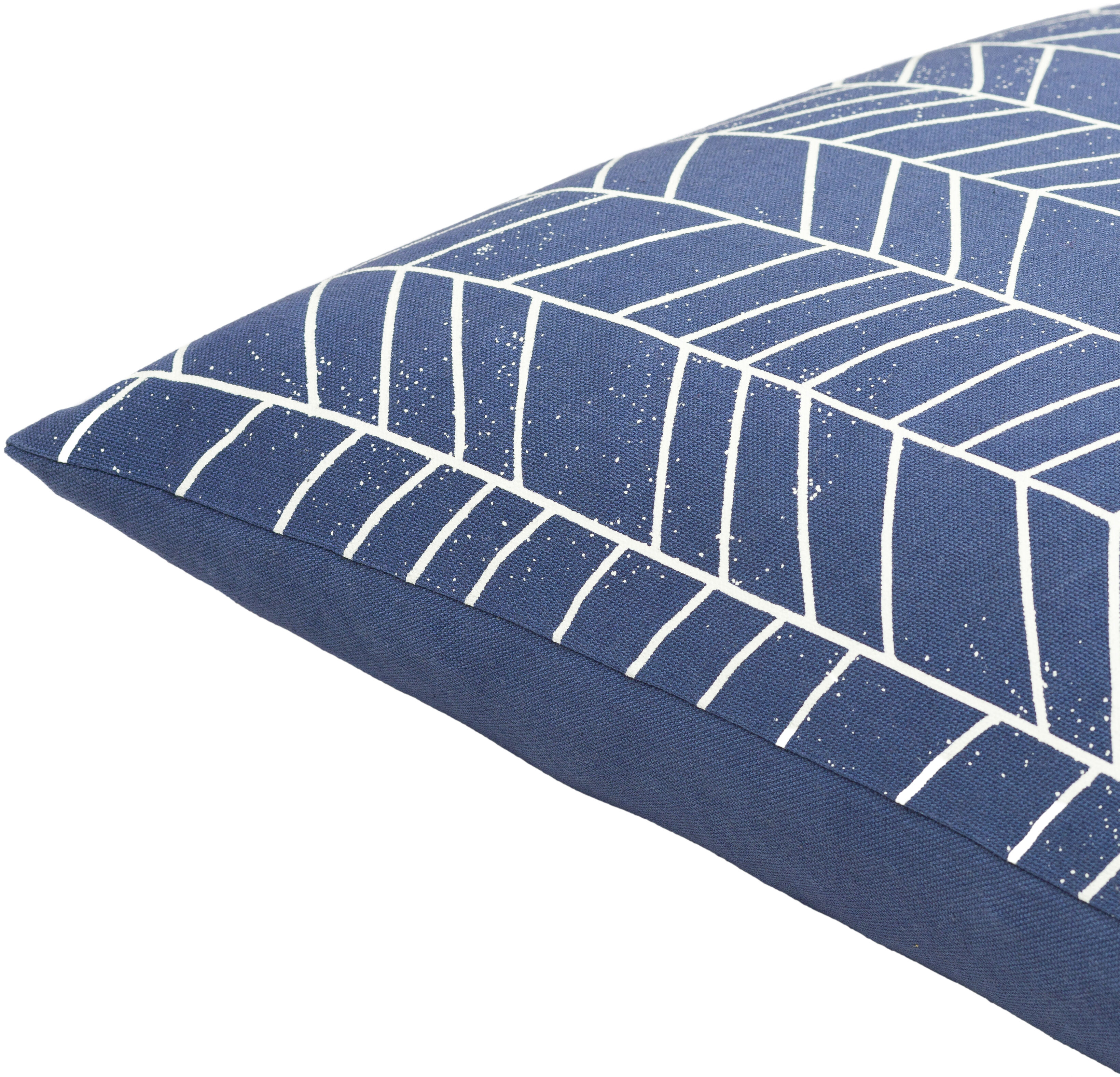 Lachen 18 inch Dark Blue Pillow Kit in 18 x 18, Square