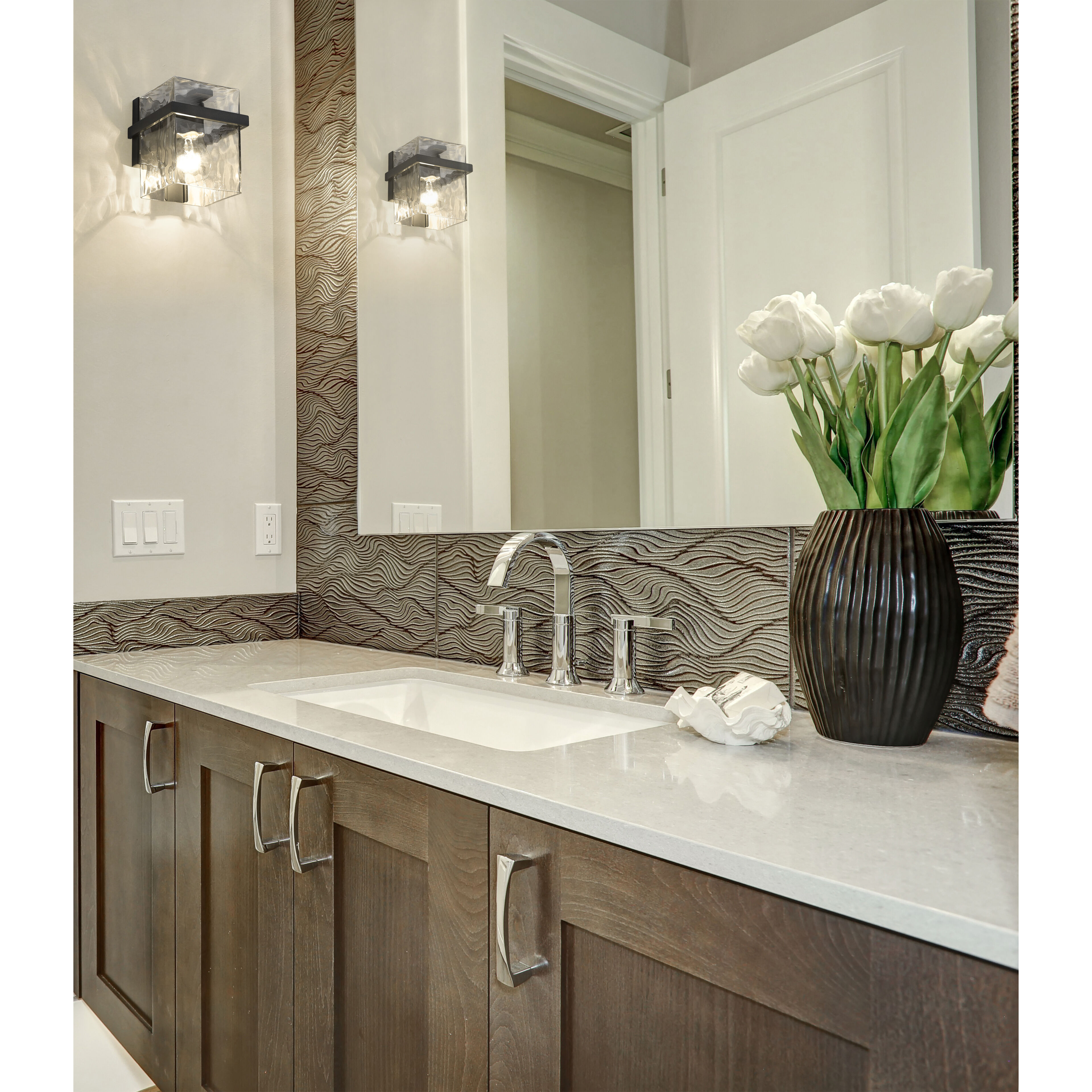 Bennington Wall Sconce Wall Light in Matte Black