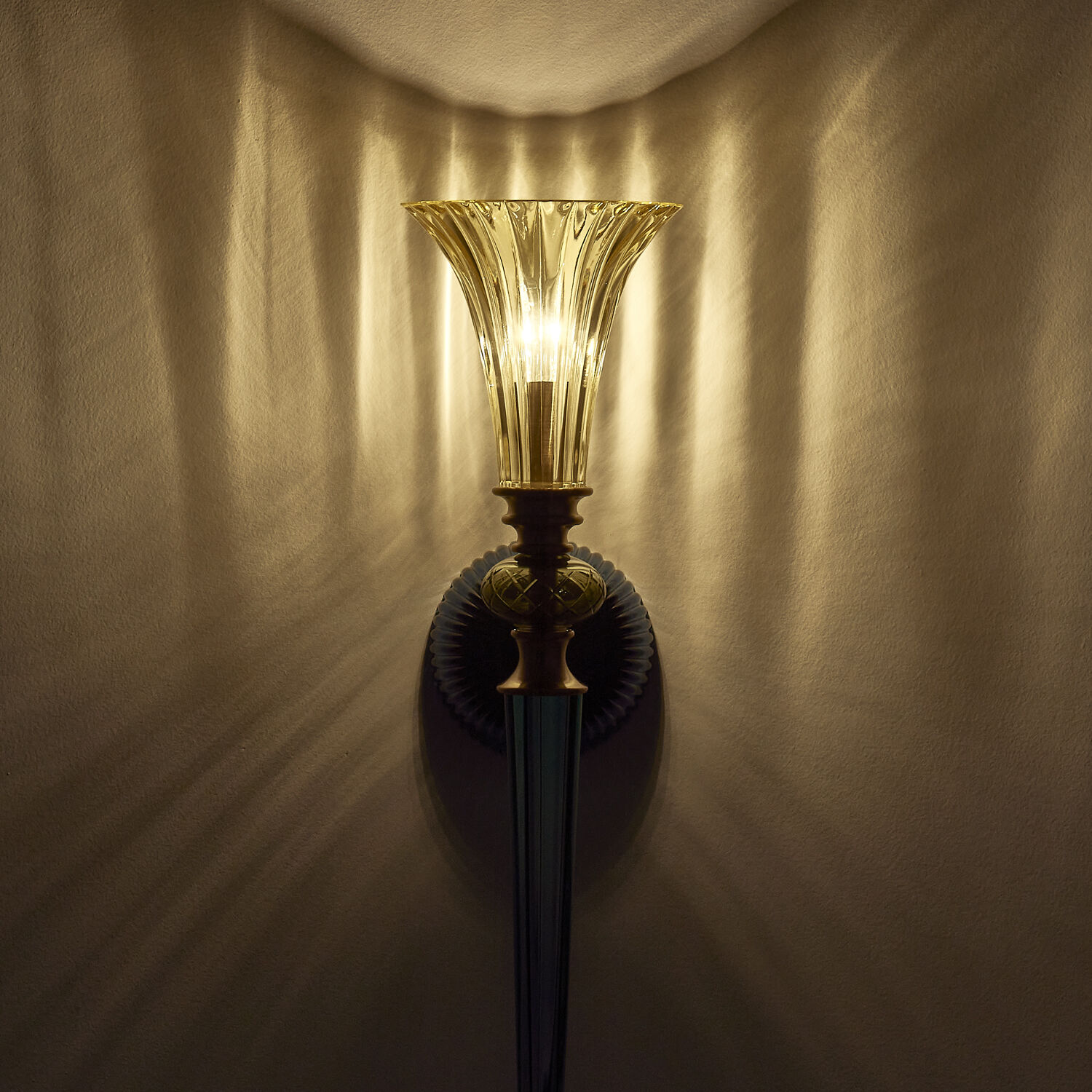 Tinta Wall Sconce Wall Light in Winter Brass