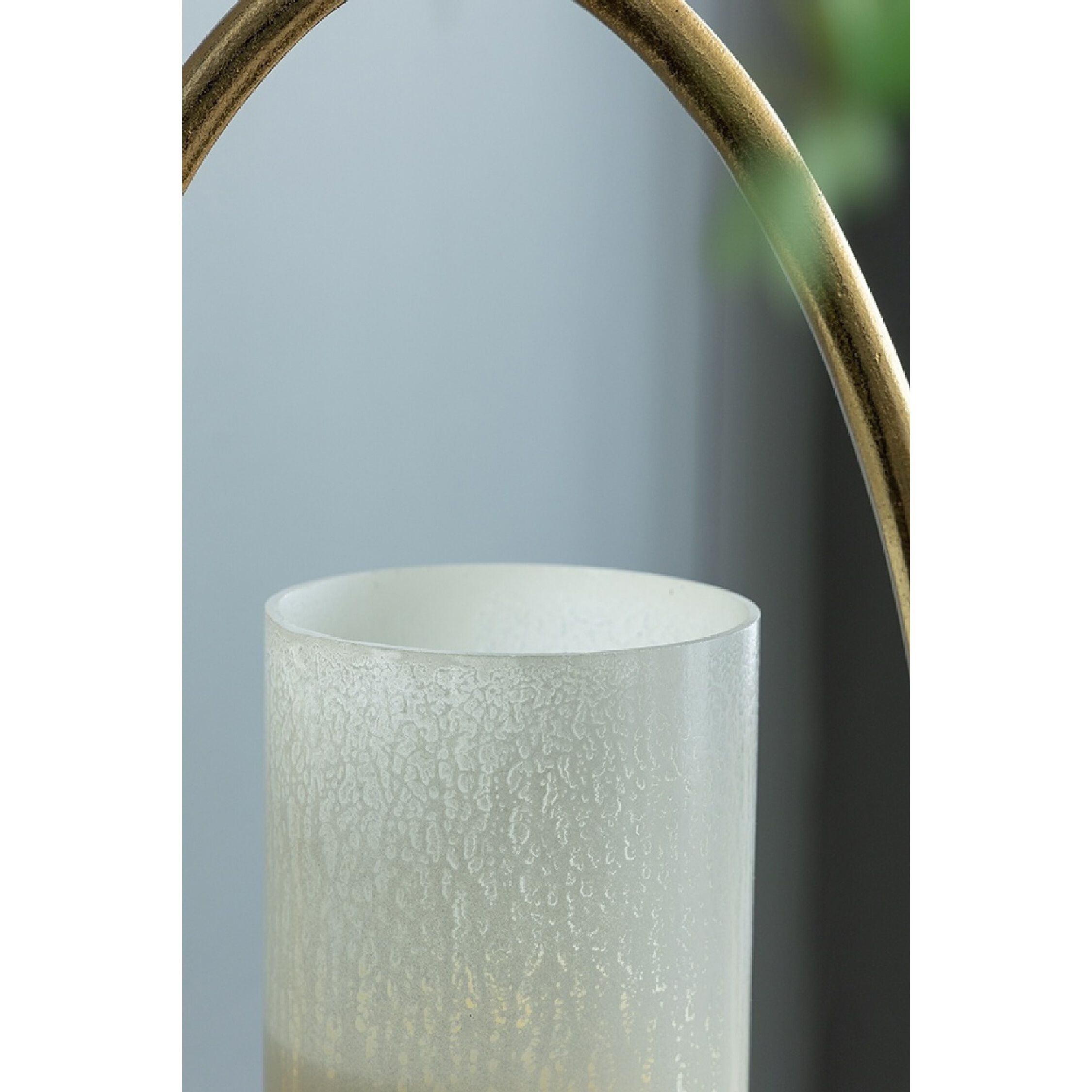 Bascom 21.7 X 11 inch Hurricane