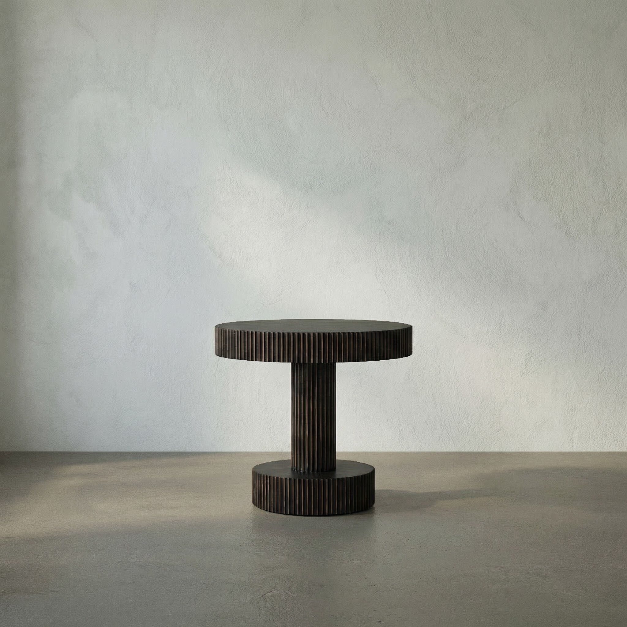Stringata Accent Table