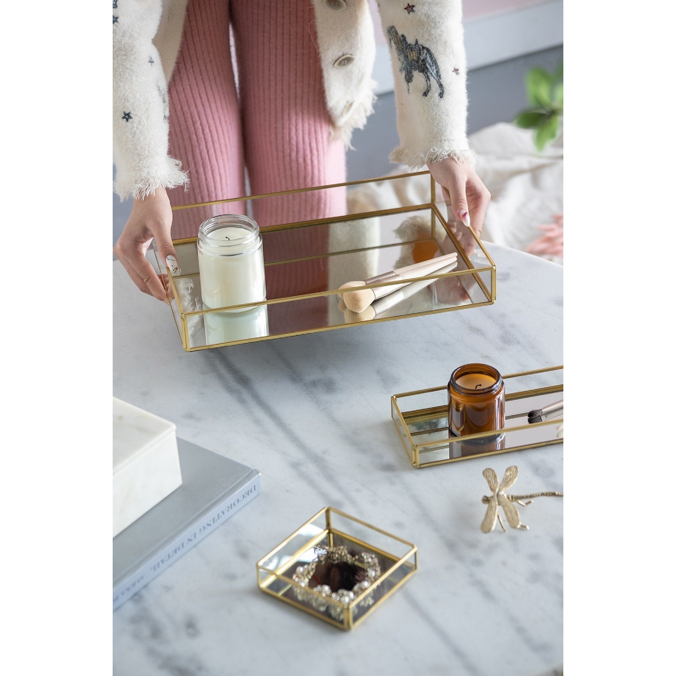 Anita Clear/Gold Tray