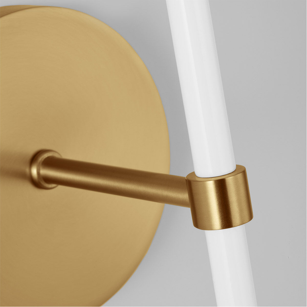 kate spade new york Monroe Wall Sconce Wall Light in Burnished Brass / Gloss White