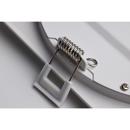 Edgewood White Recessed, Direct Wire