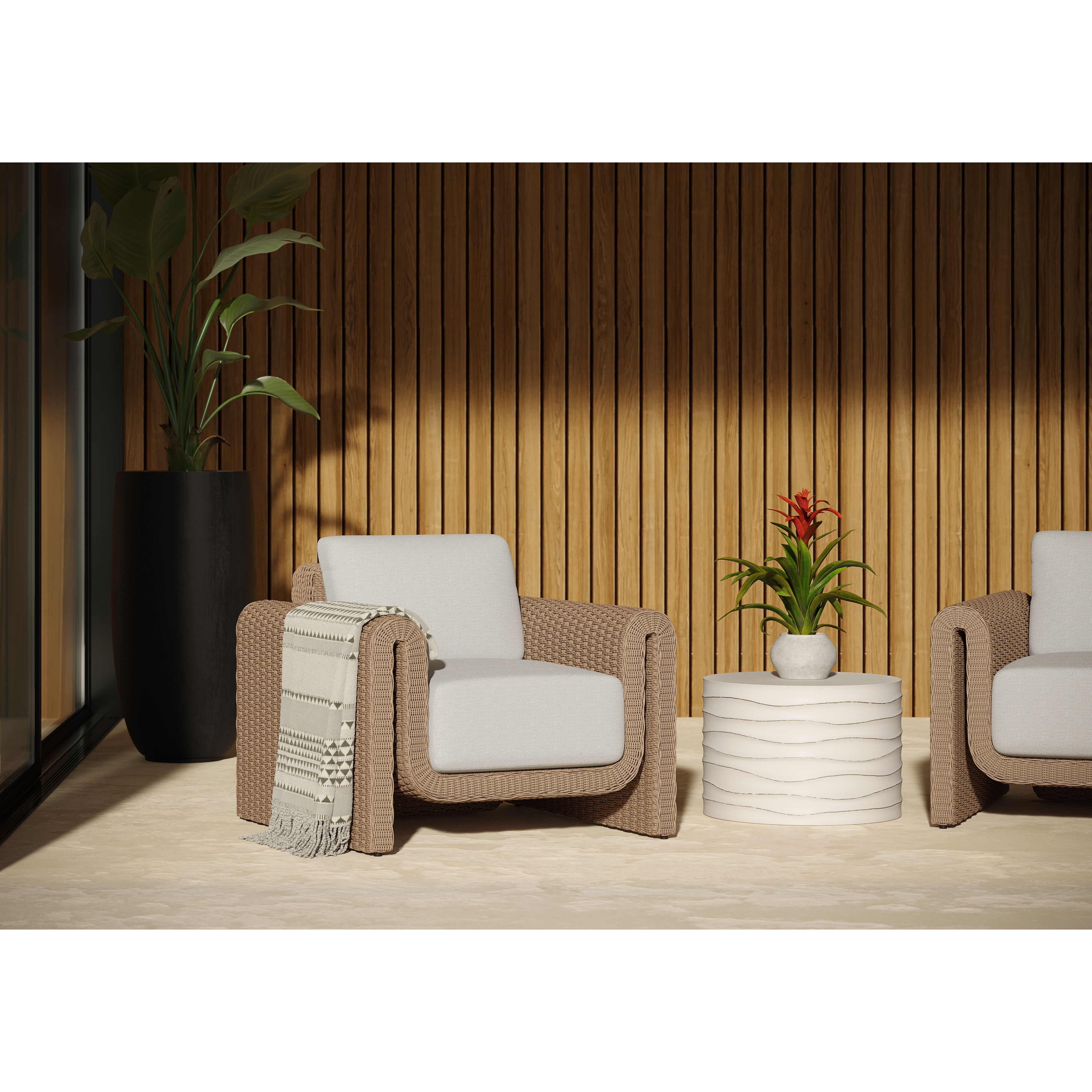 Tibi Natural / Louis Cream Outdoor Lounge Chair